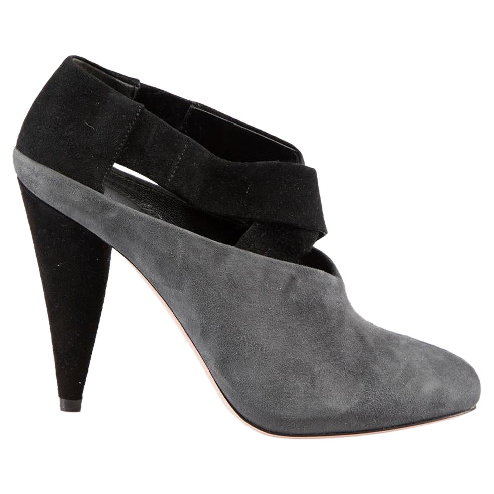 Prada - Stivaletti con tacco in camoscio grigio Taglia IT 35