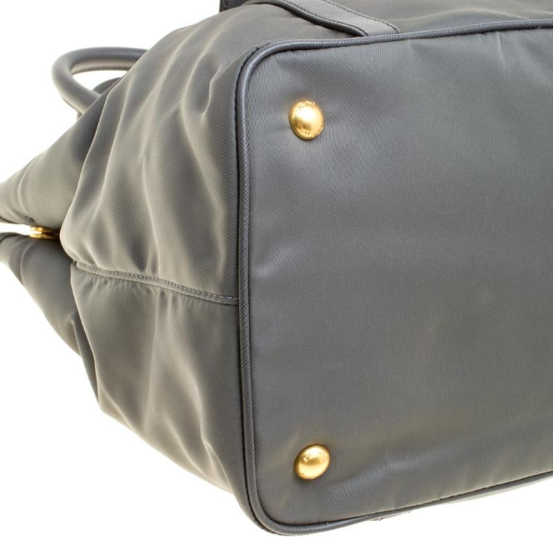 Prada Grey Tessuto Saffiano Top Handle Bag In New Condition In Dubai, Al Qouz 2