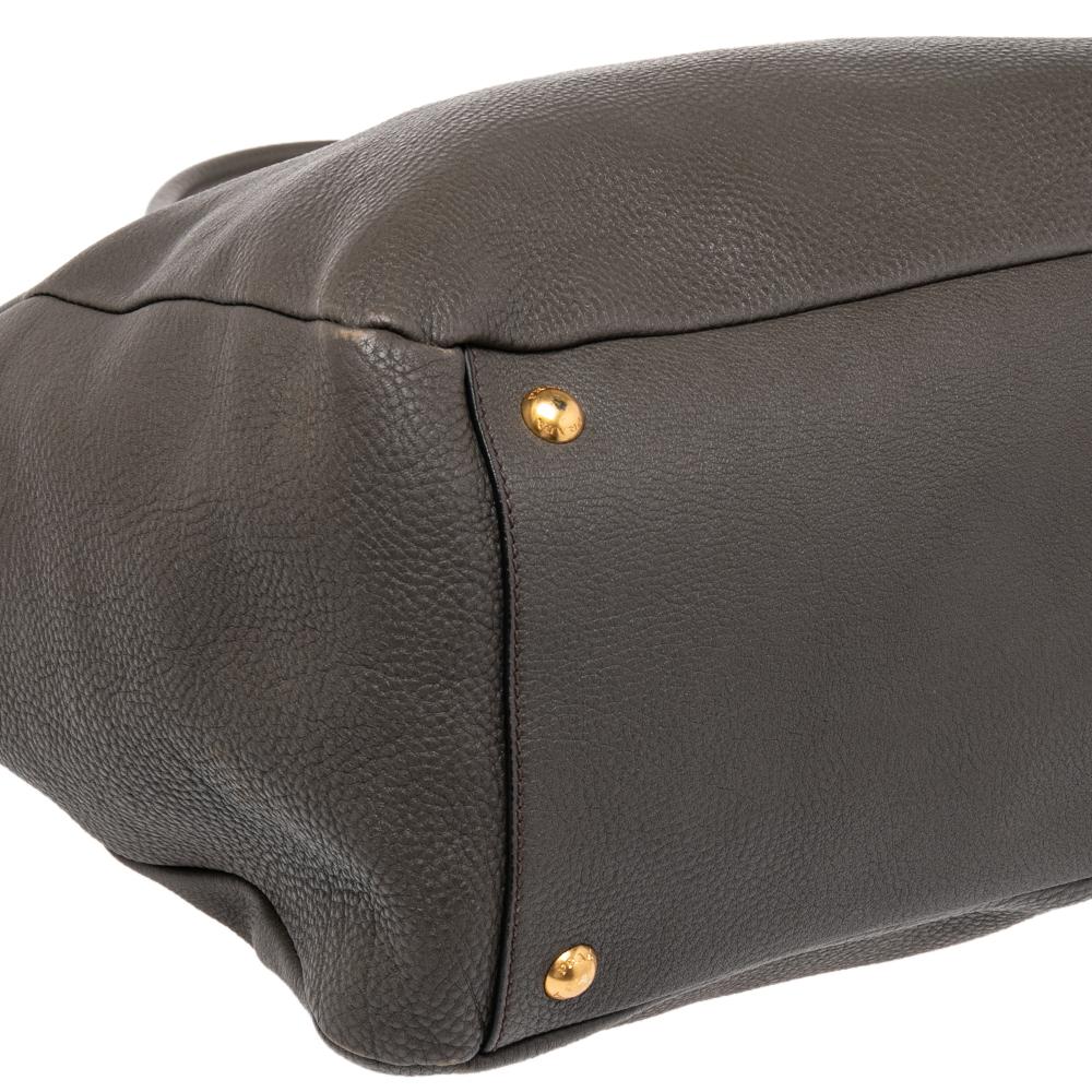 Prada Vitello Daino Graue Shopper-Tasche aus Leder mit doppeltem Reißverschluss 3