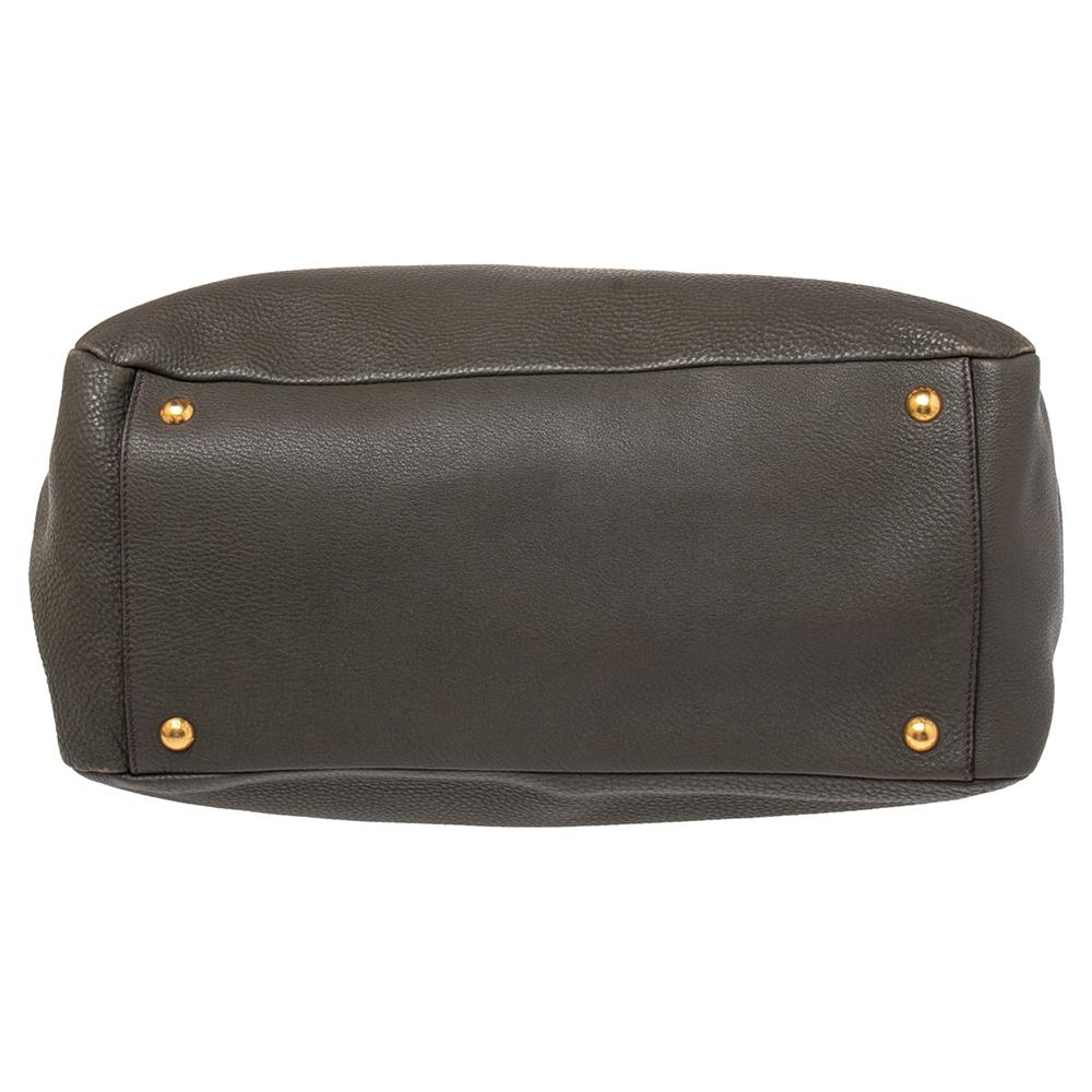 Prada Vitello Daino Graue Shopper-Tasche aus Leder mit doppeltem Reißverschluss (Schwarz)