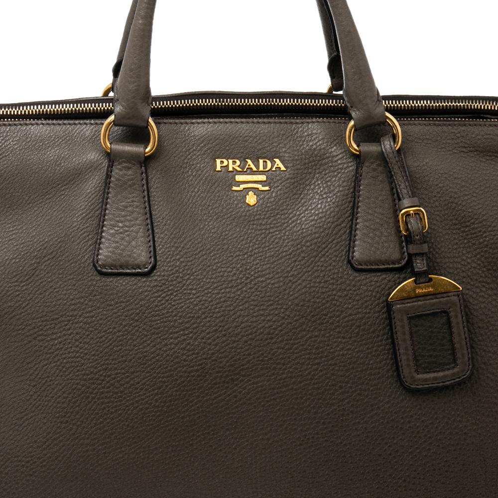 Prada Vitello Daino Graue Shopper-Tasche aus Leder mit doppeltem Reißverschluss Damen