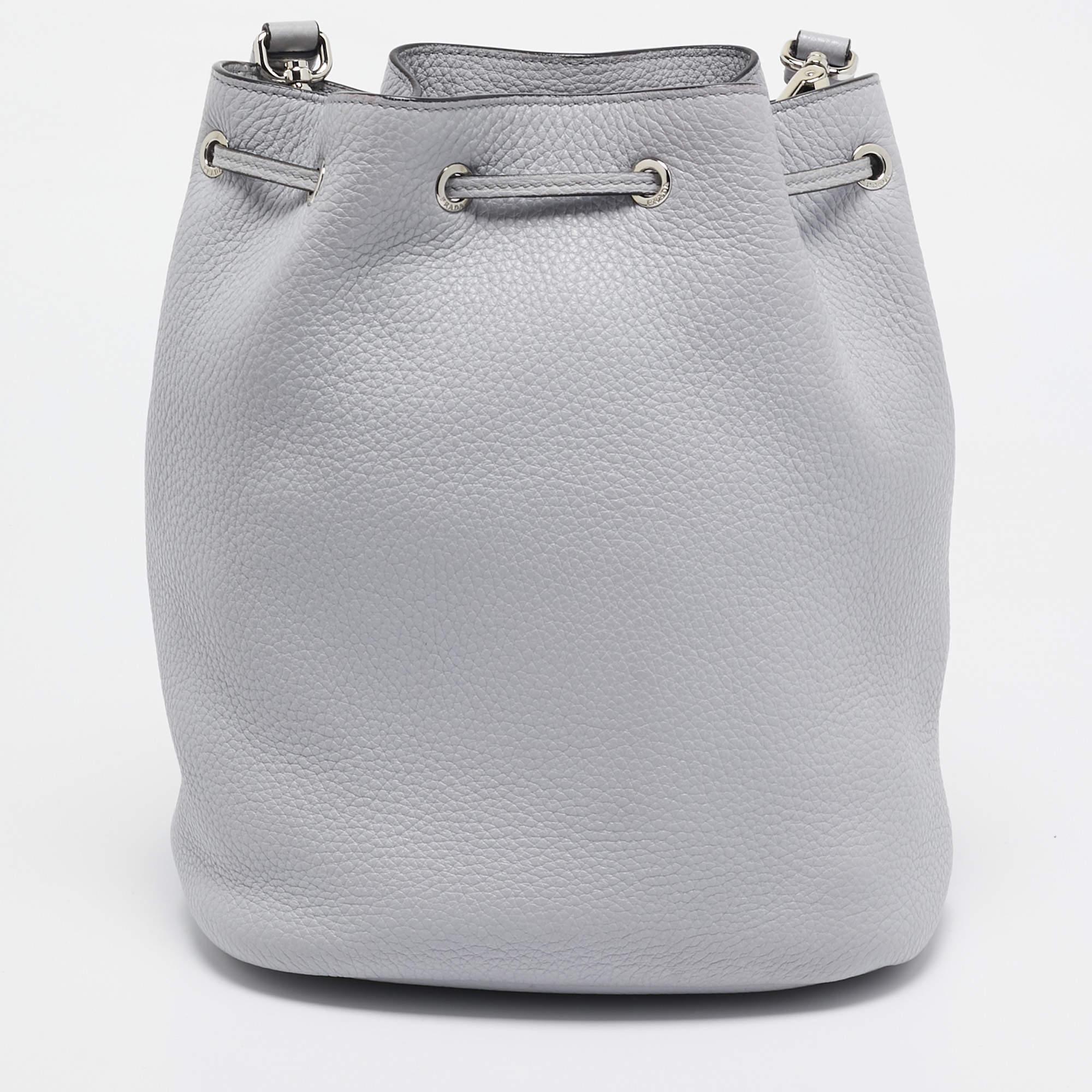 Prada Grey Vitello Daino Soft Leather Bucket Bag In Excellent Condition In Dubai, Al Qouz 2