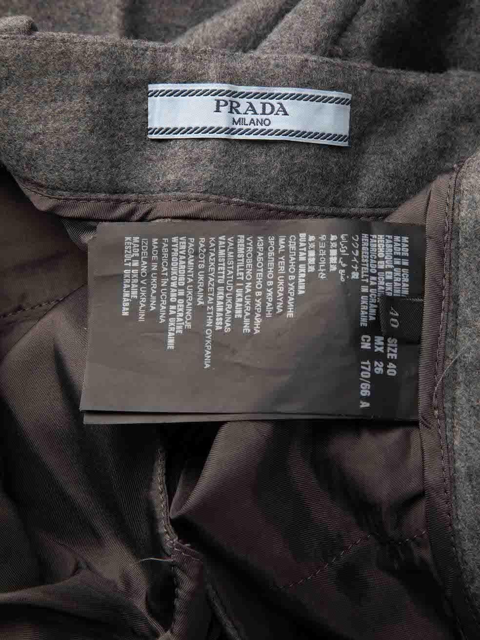 Prada Grey Wool Ankle Zip Slim Trousers Size S In Excellent Condition For Sale In London, GB