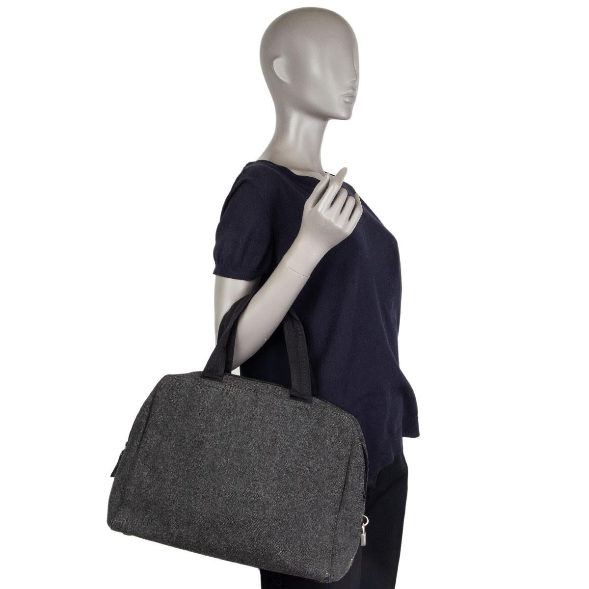 PRADA grey wool Double Handle Bag In Good Condition In Zürich, CH