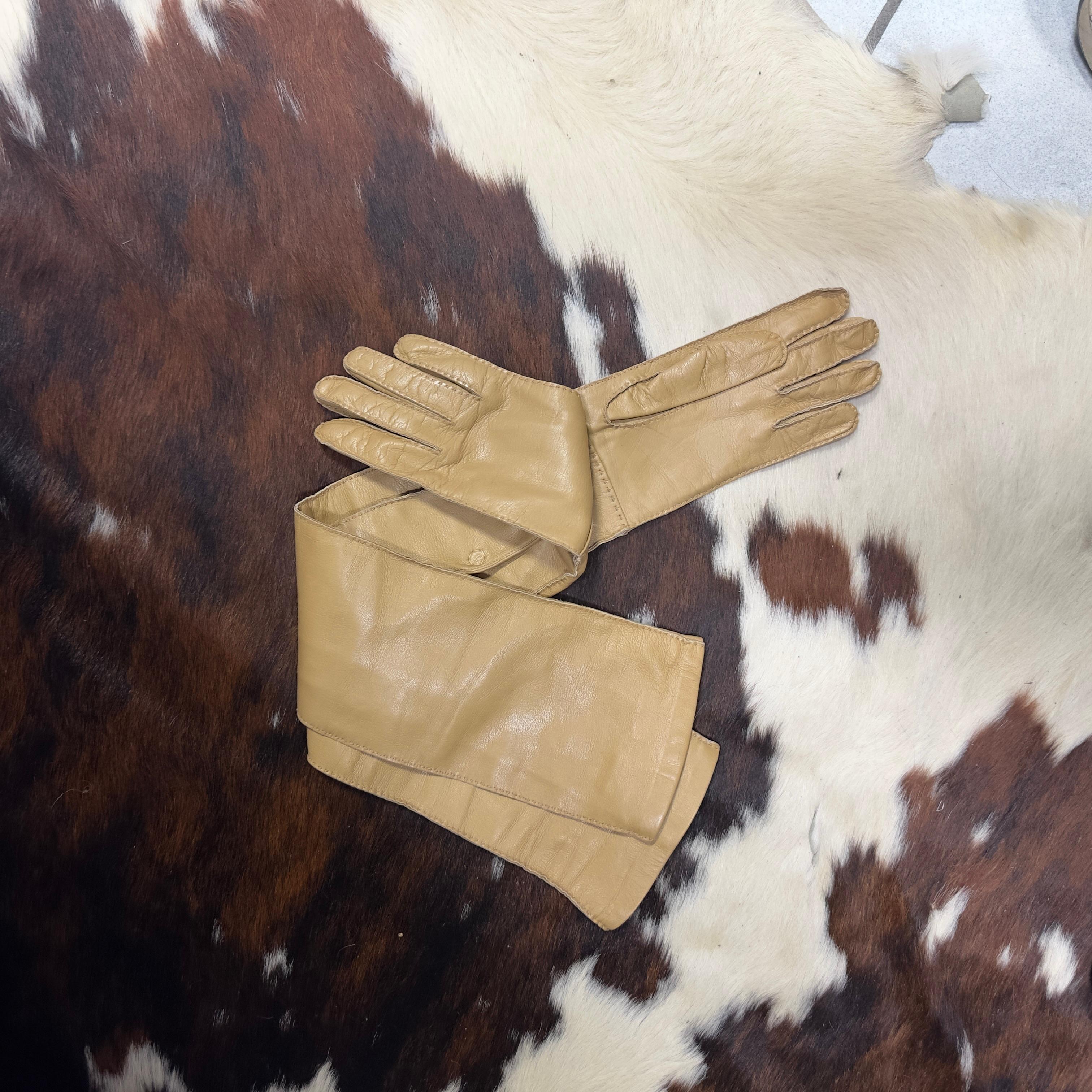 Prada - Guanti Lunghi in Nappa 