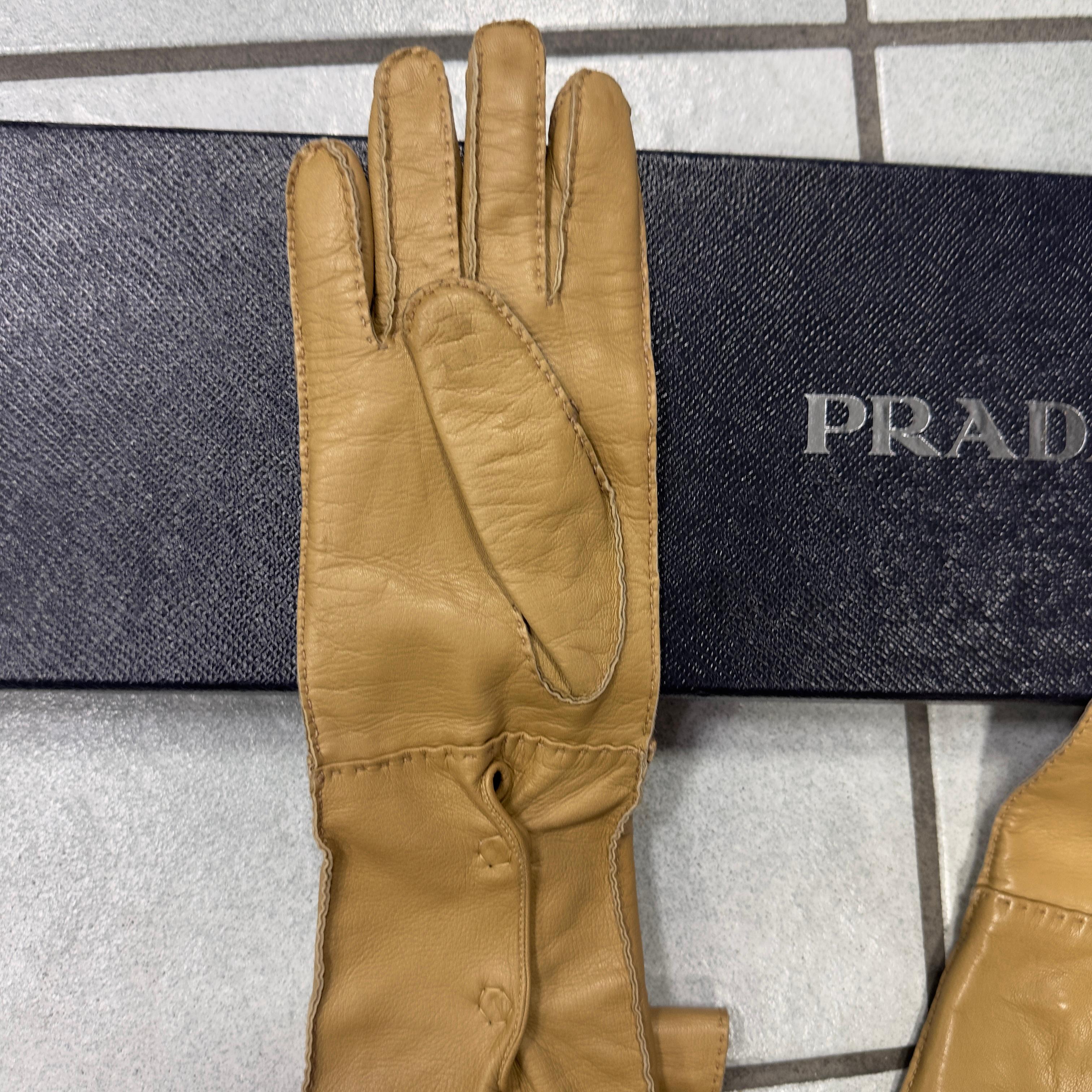 Prada - Guanti Lunghi in Nappa 