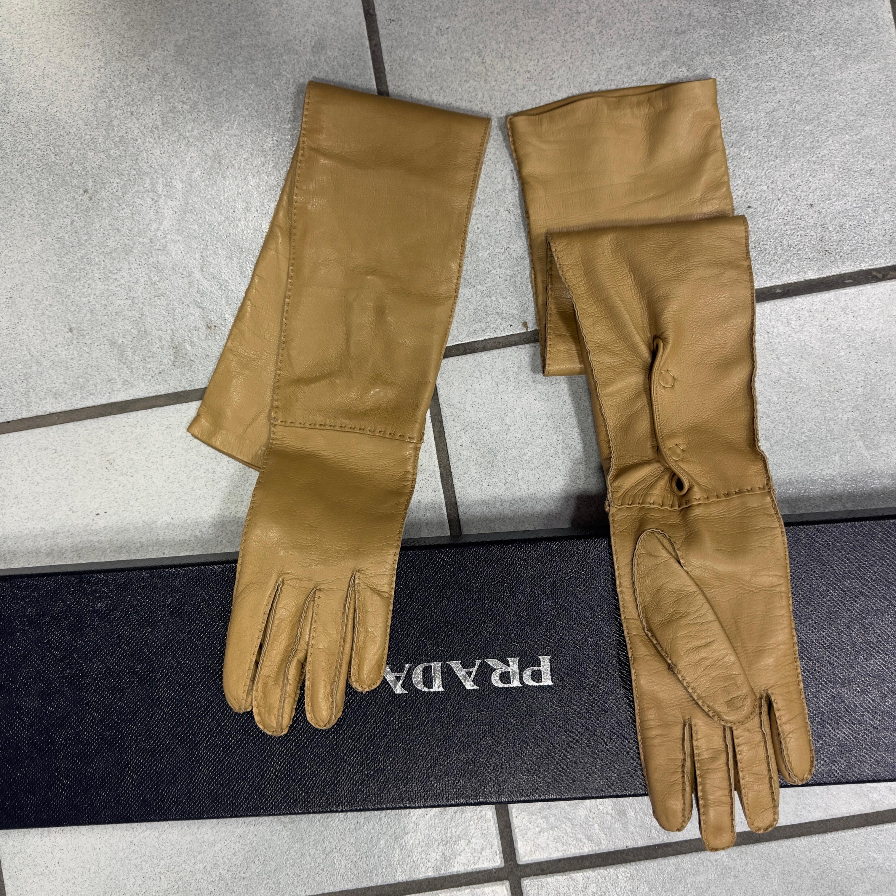 Prada - Guanti Lunghi in Nappa 