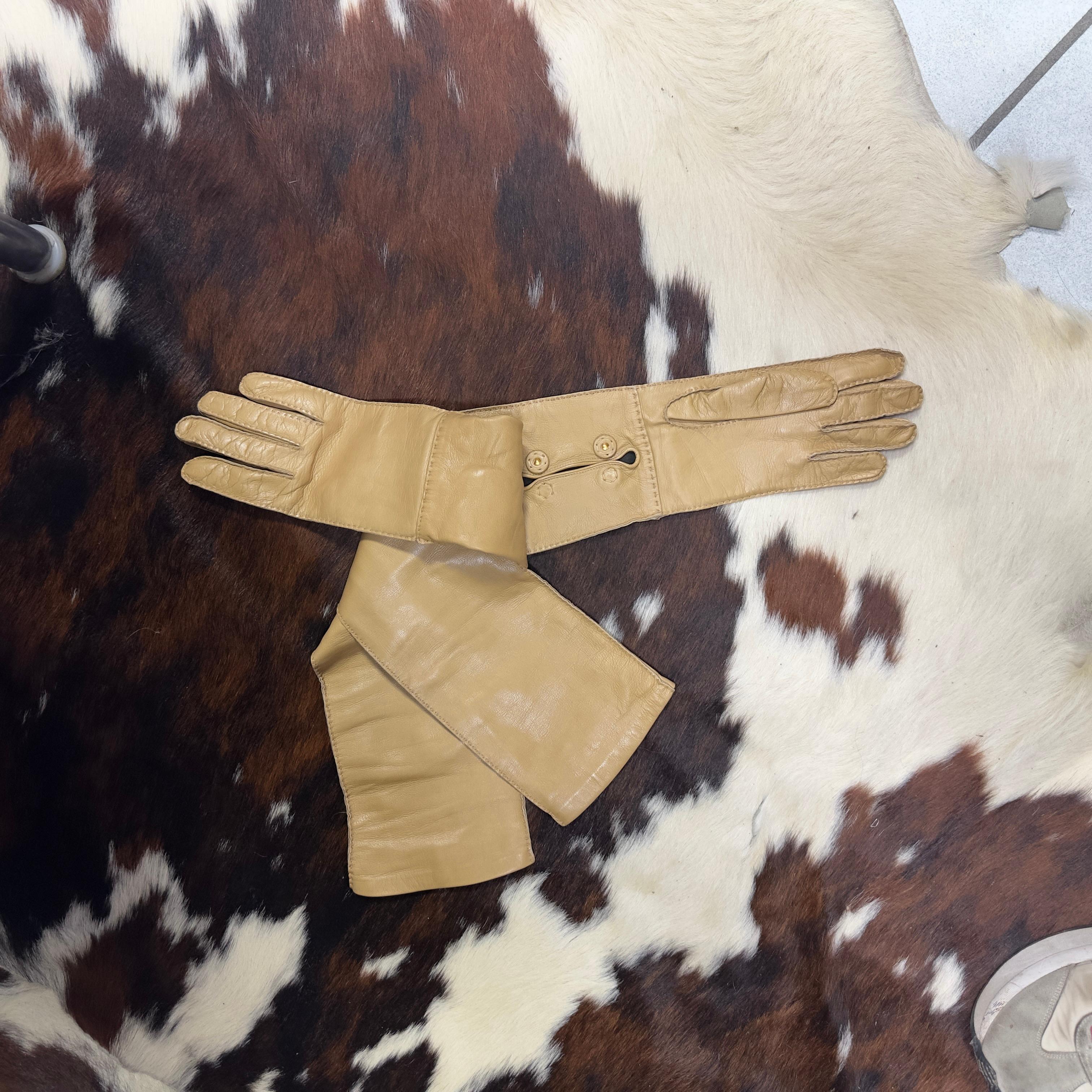 Prada - Guanti Lunghi in Nappa 