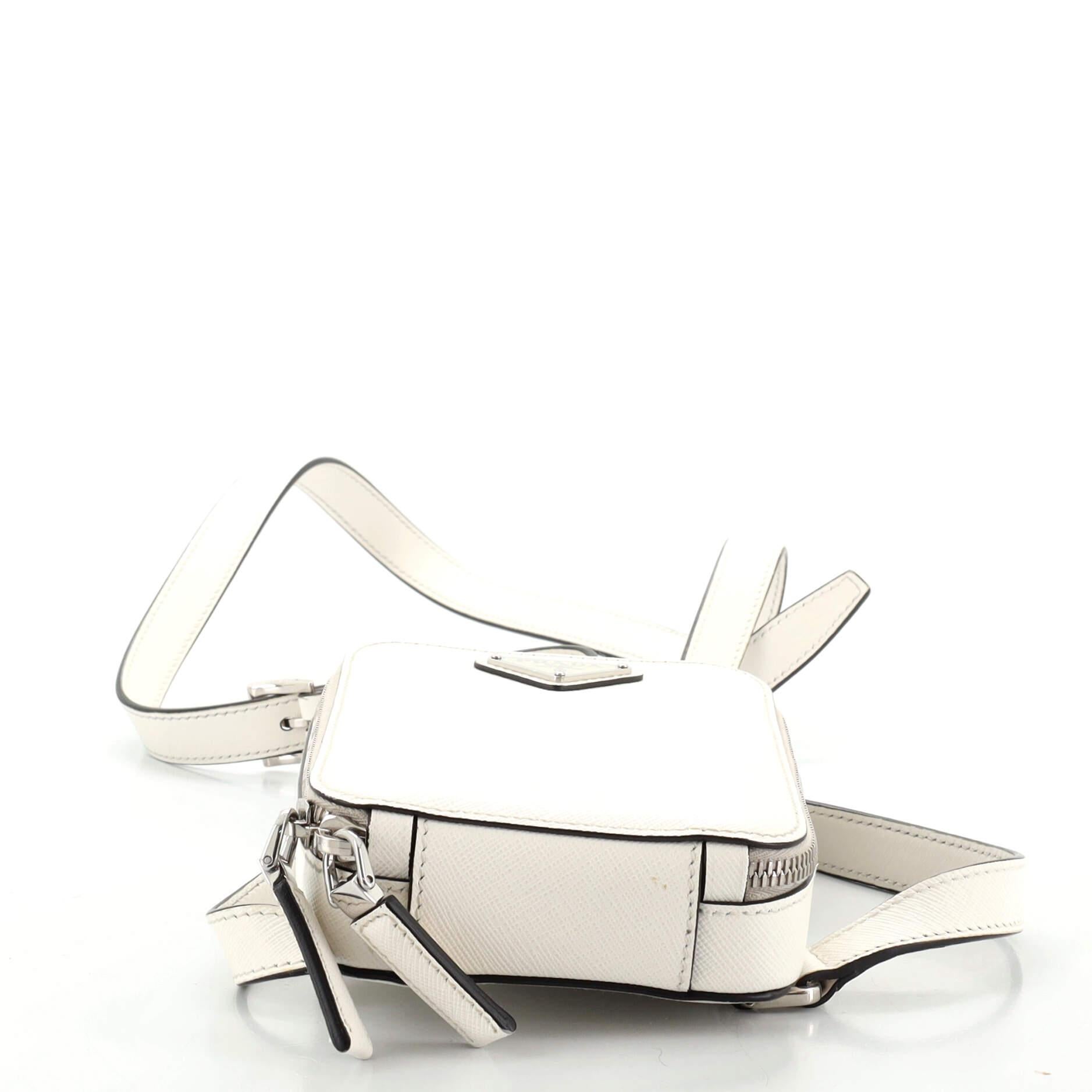Descubrir 61+ imagen prada harness crossbody bag Viaterra.mx