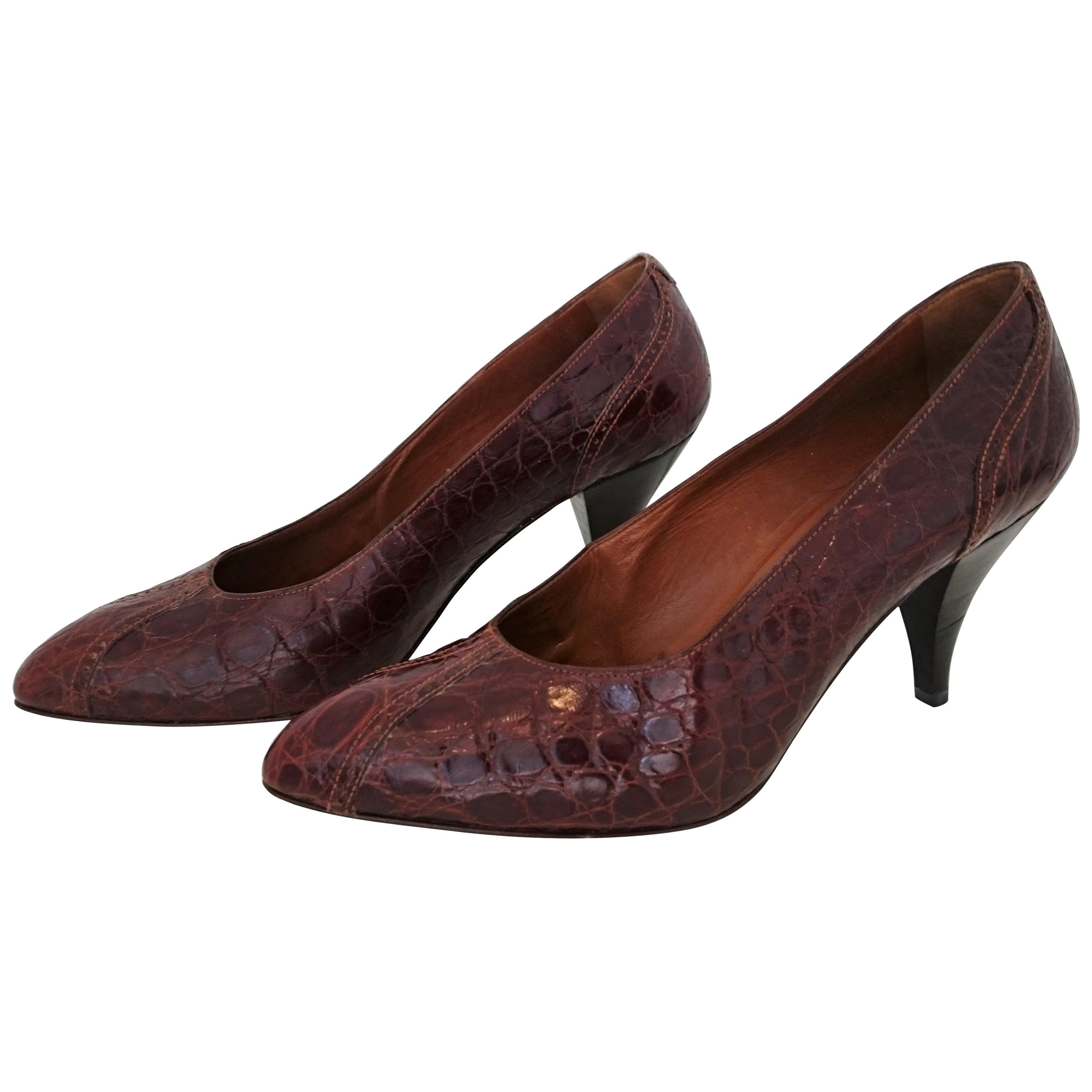 Prada Heels in Wild Crocodile Leather with Wood Sole. Size 39.5 For Sale