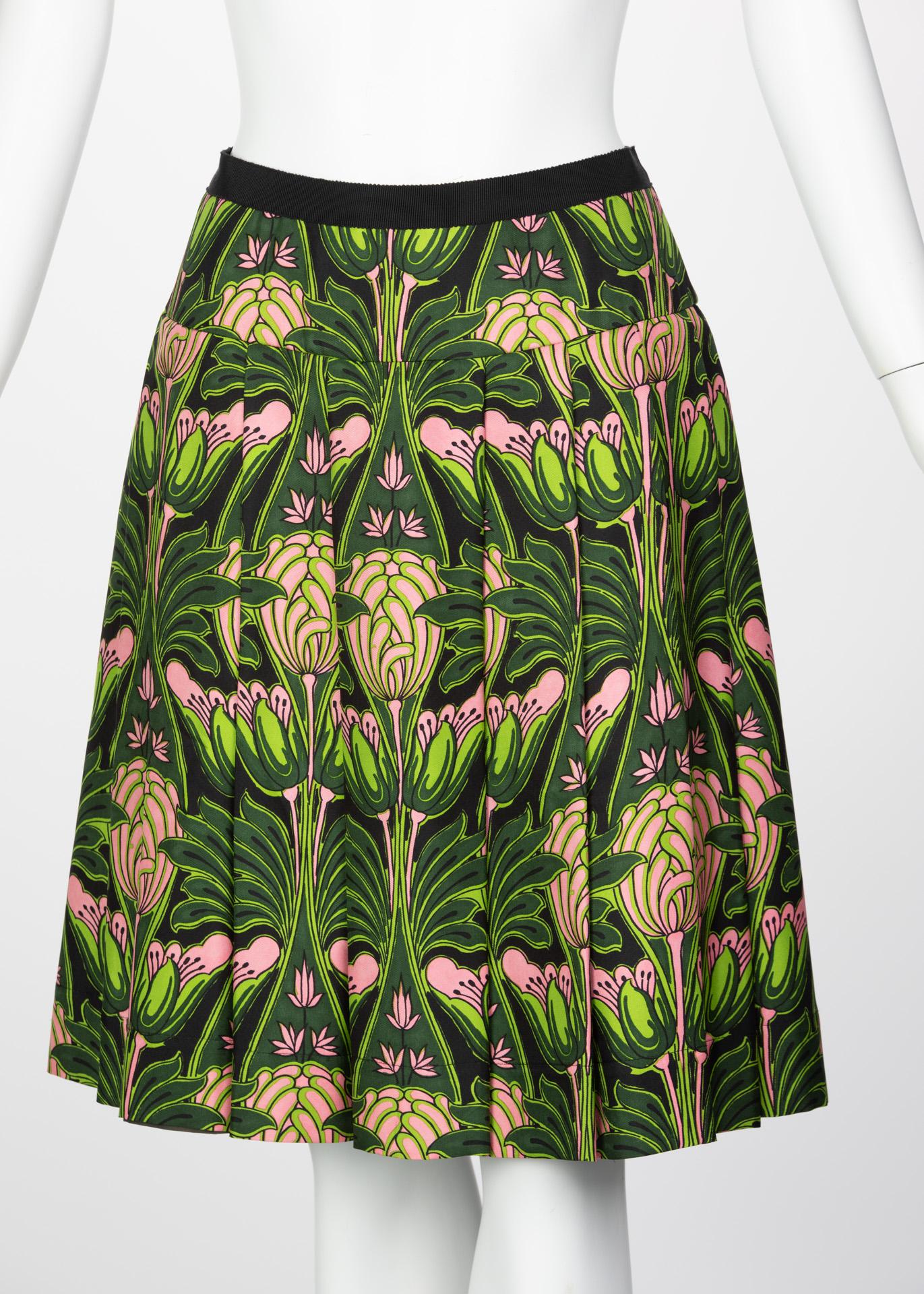 Prada Holiday & Brown Green Pink Print Bra Skirt Set, 2003 In Excellent Condition In Boca Raton, FL