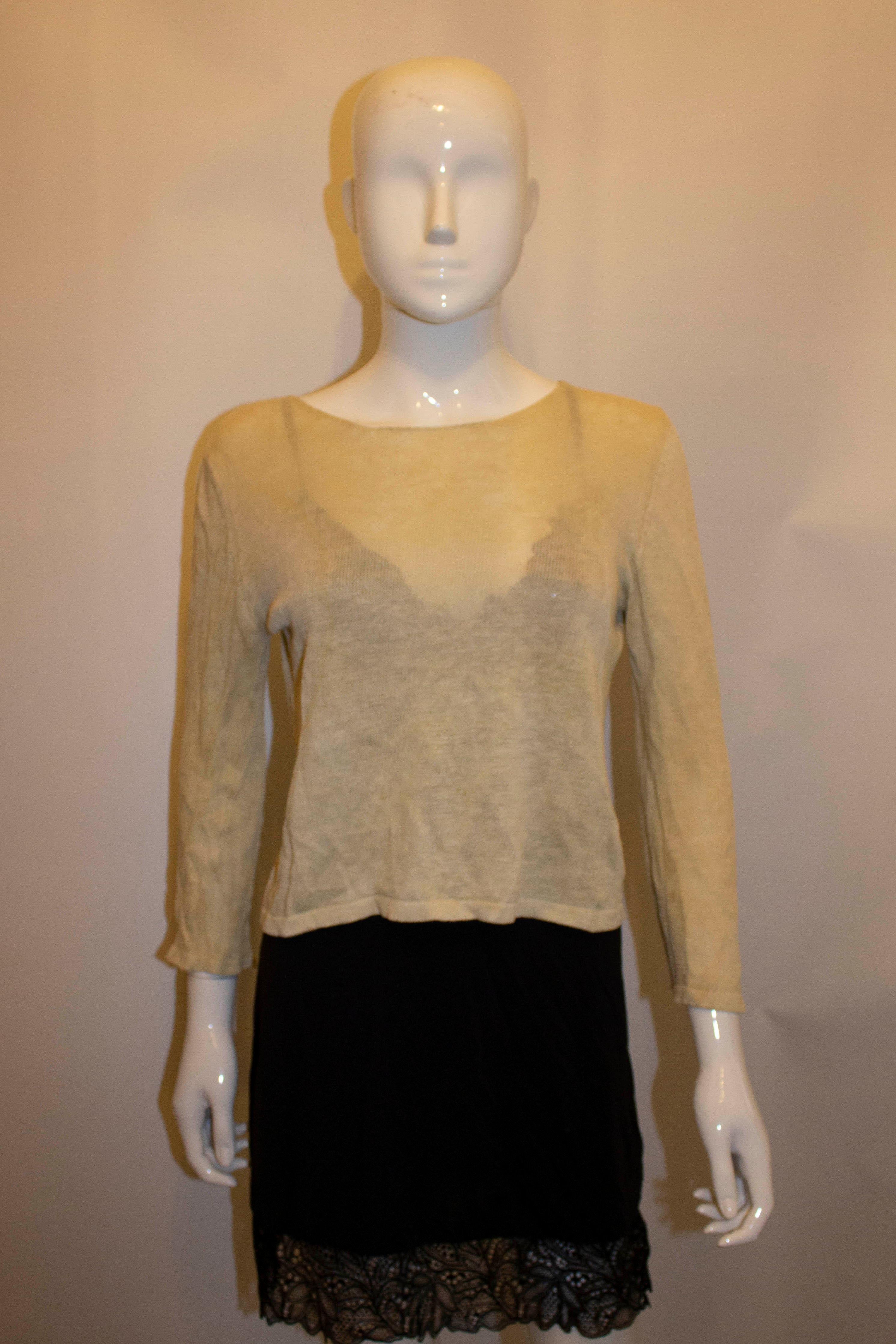 Prada Ivory Linen Knit Top In Good Condition For Sale In London, GB