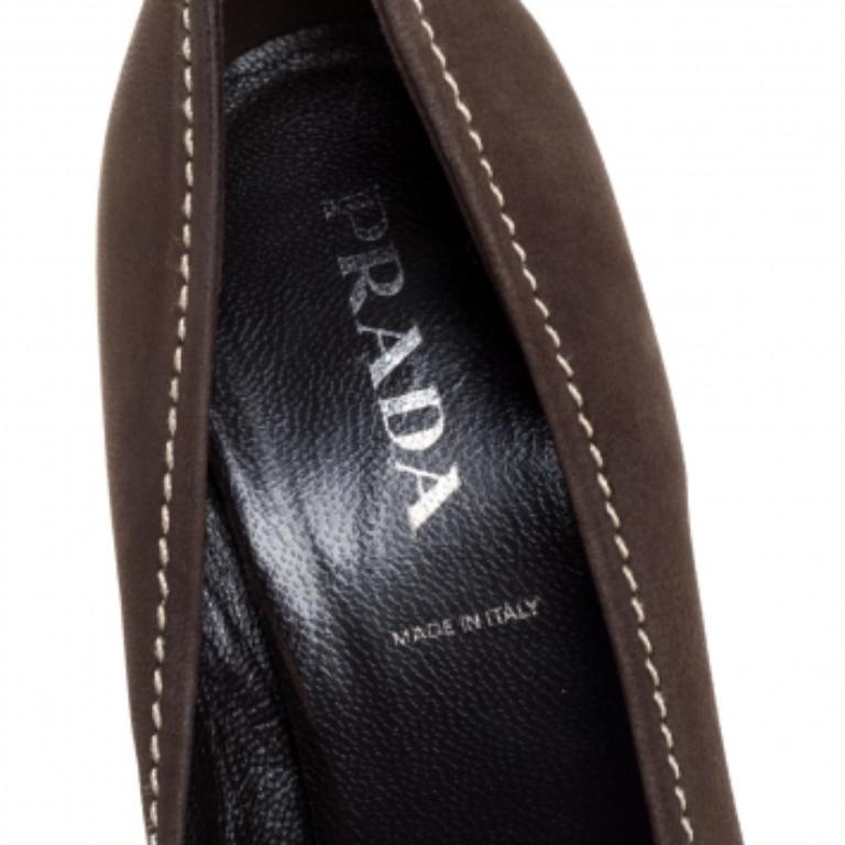 Women's Prada Khaki Brown Stitch Nubuck Leather Knot Pointed Toe Pumps Size 36 For Sale