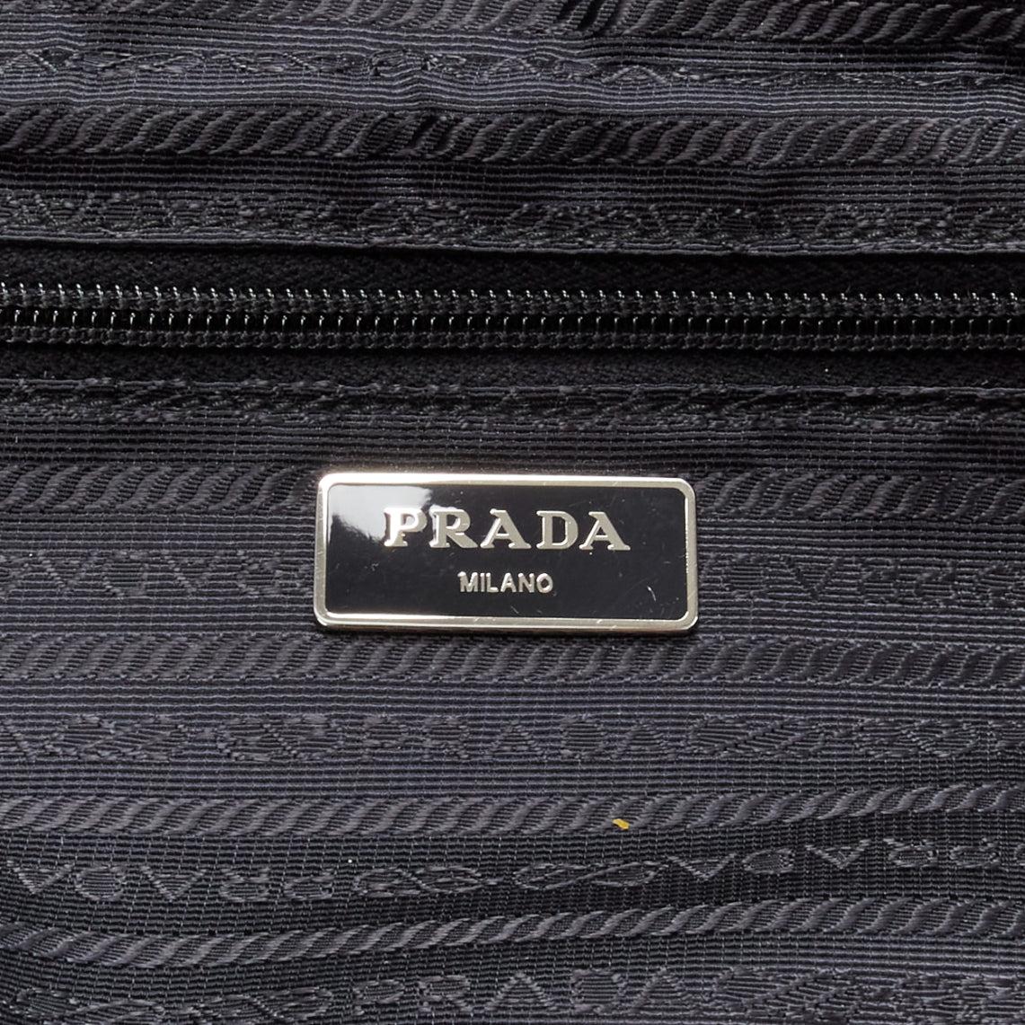 PRADA kaki vert logo triangulaire sac à bandoulière en nylon noir en vente 6