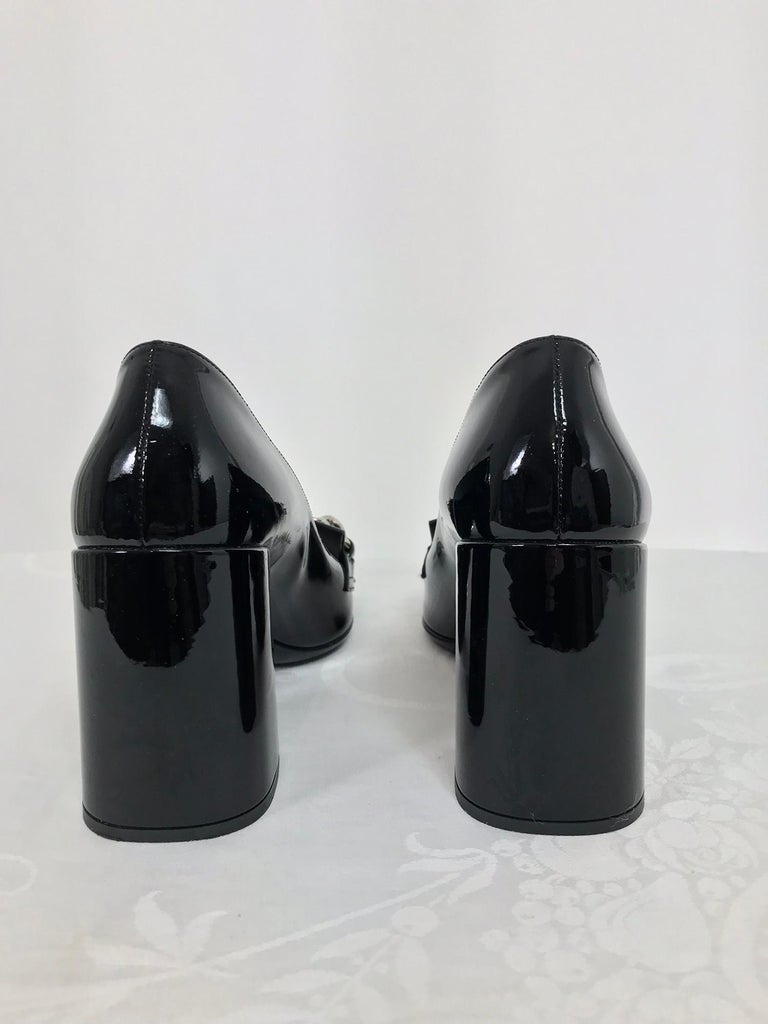 Prada Kiltie Chain Pumps Black Patent Leather 38 For Sale 4