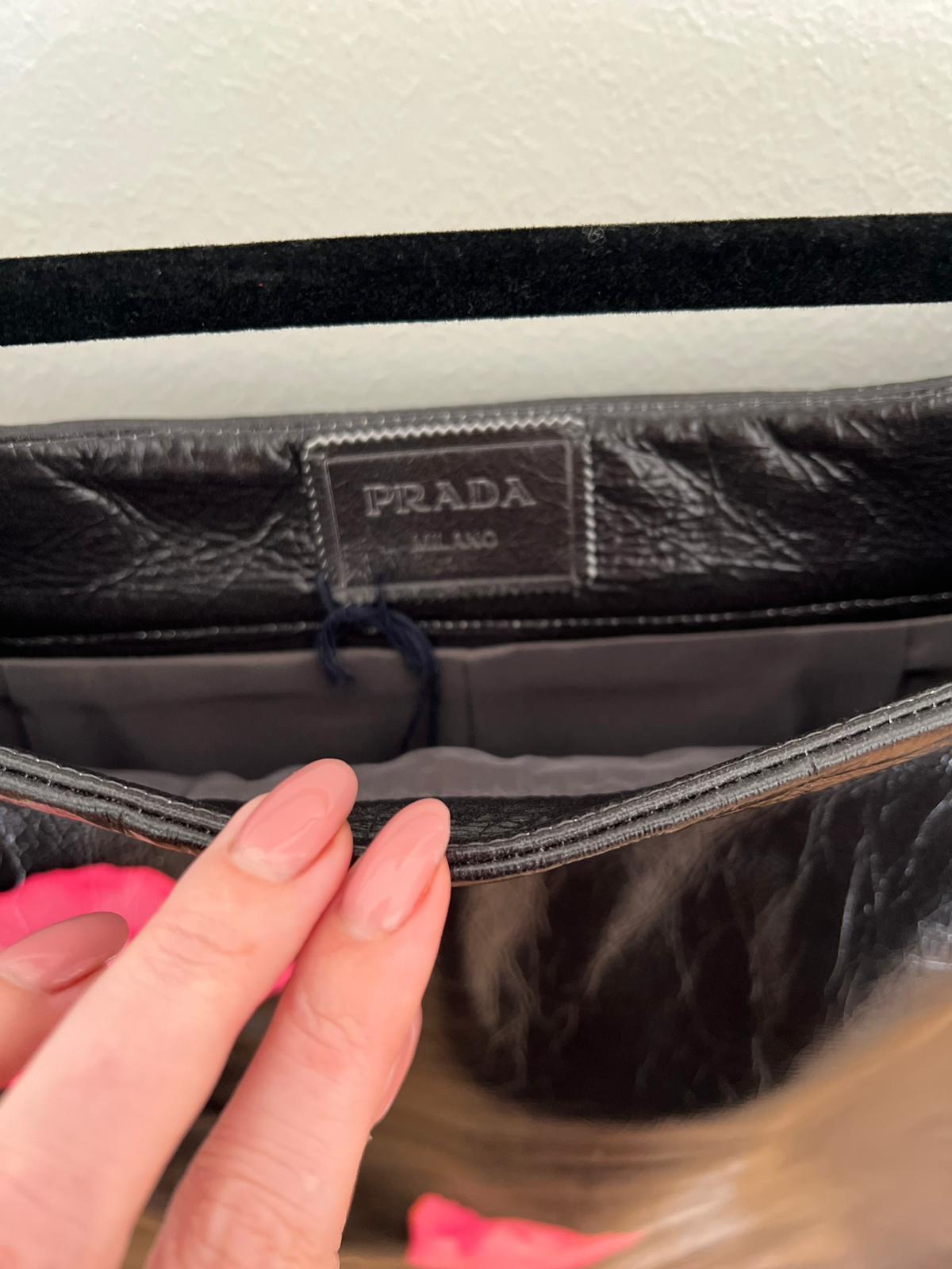 Falda Prada de piel hasta la rodilla con estampado de flores, 2019 en venta 1