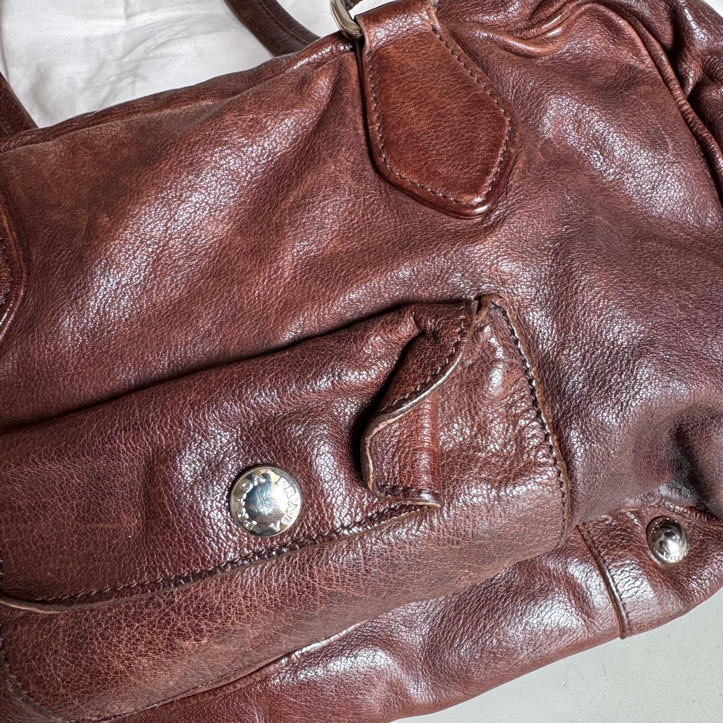 Prada Large Brown Washed Top Handle Bauletto Bag Calfksin Leather en vente 3