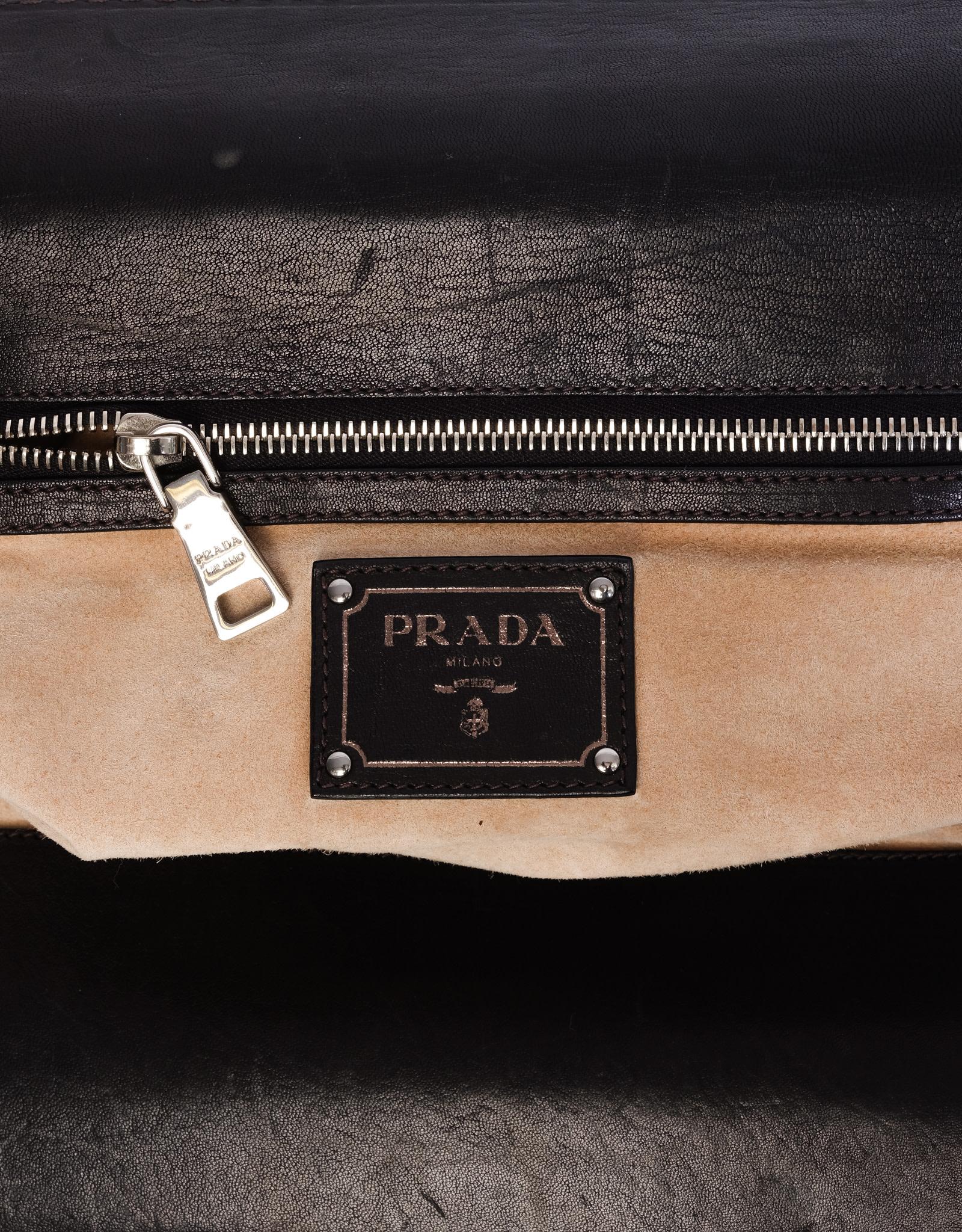 Prada Large Camo Ruched Gaufre Handbag In Good Condition In Montreal, Quebec