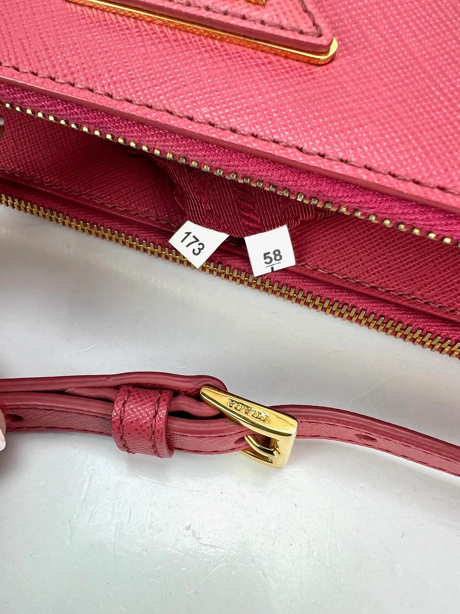 Prada Large Galleria Saffiano Leather Dark Pink Shoulder Bag For Sale 2