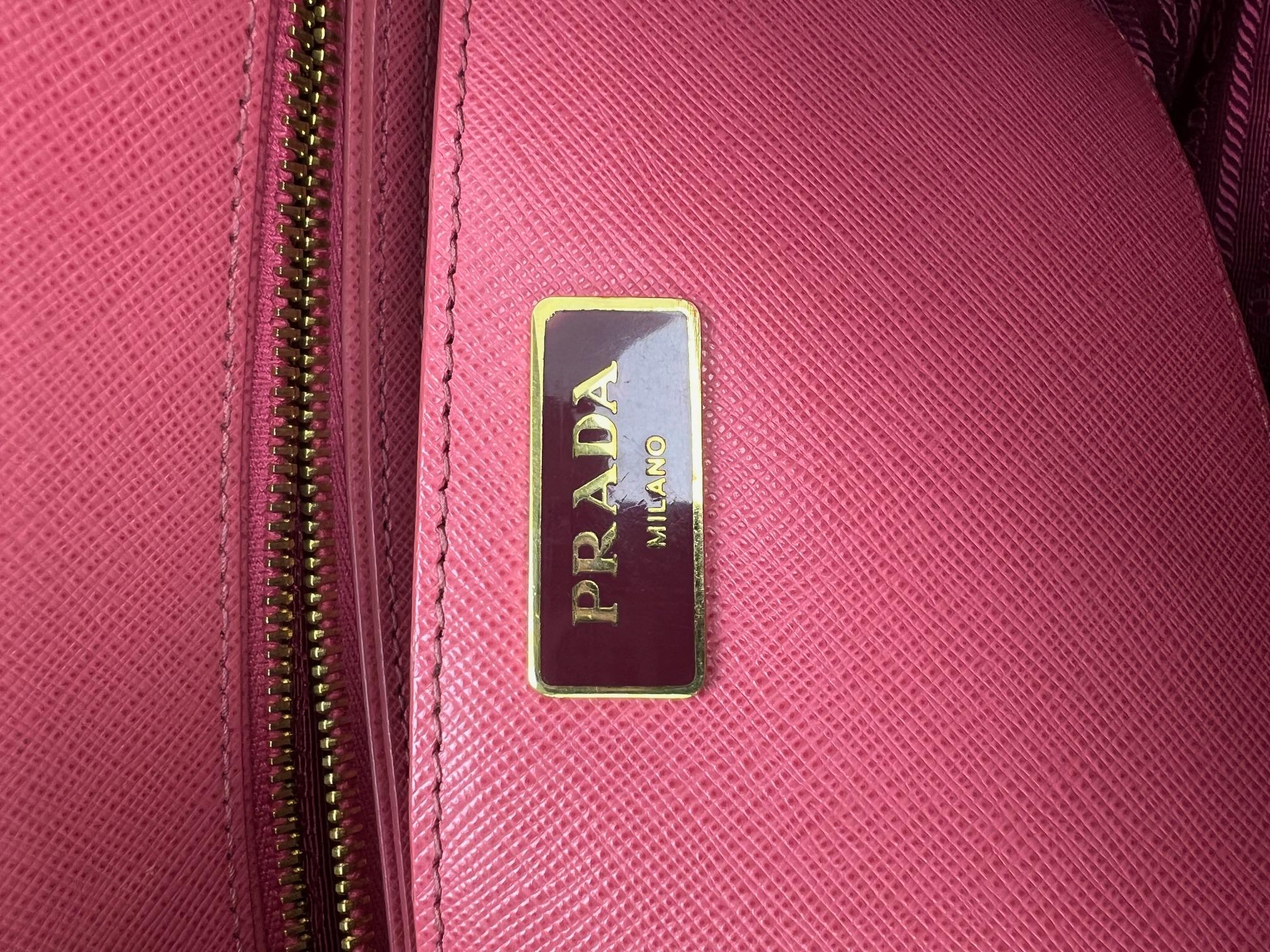 Prada Large Galleria Saffiano Leather Dark Pink Shoulder Bag For Sale 4