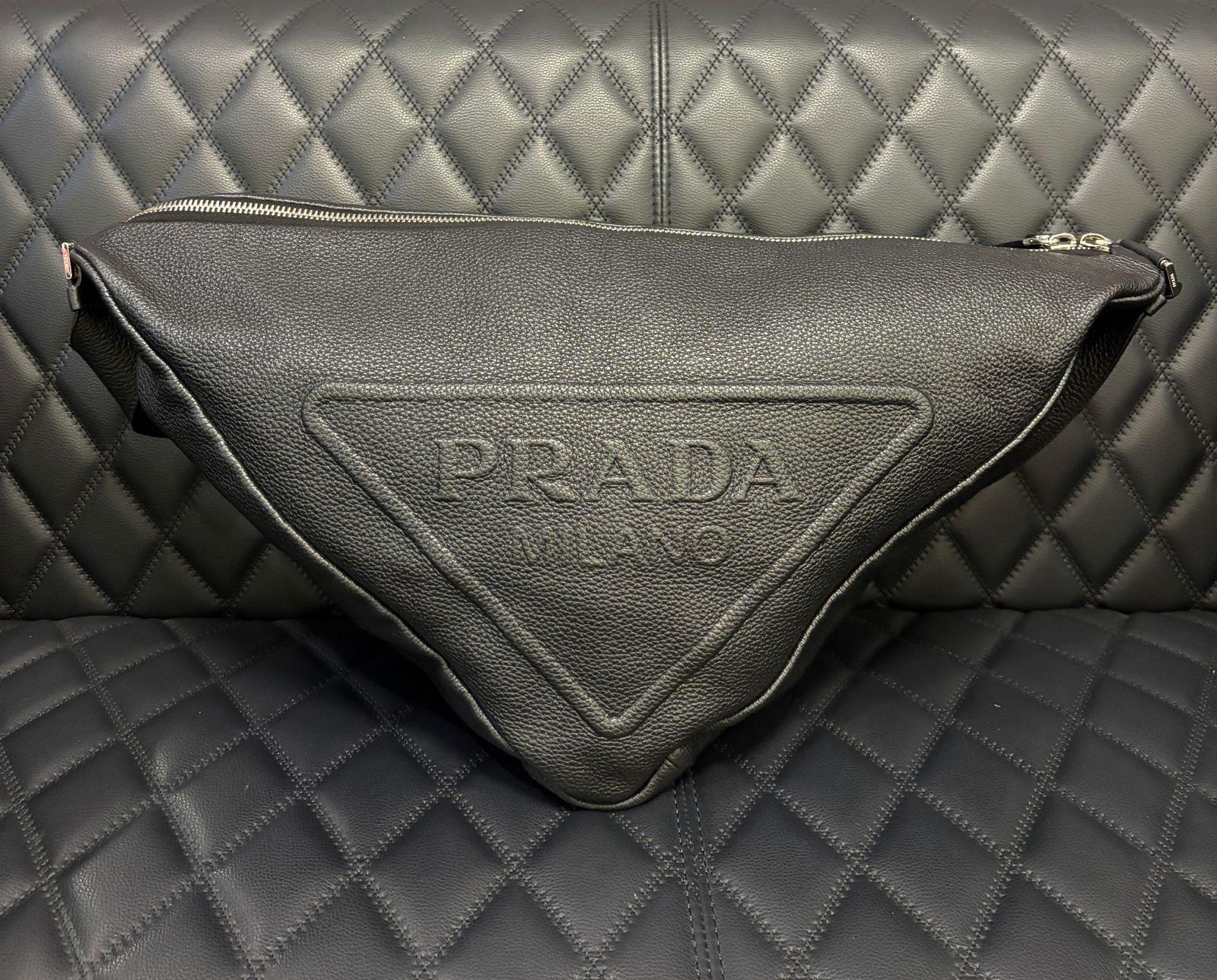 Prada Large Vitello Daino Black Leather Triangle Bag For Sale 1