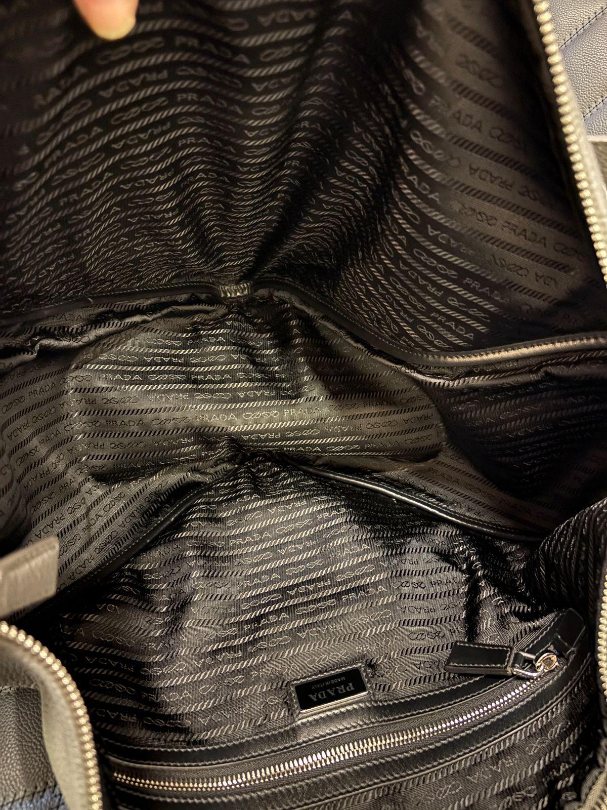 Prada Large Vitello Daino Grey Leather Triangle Bag For Sale 2
