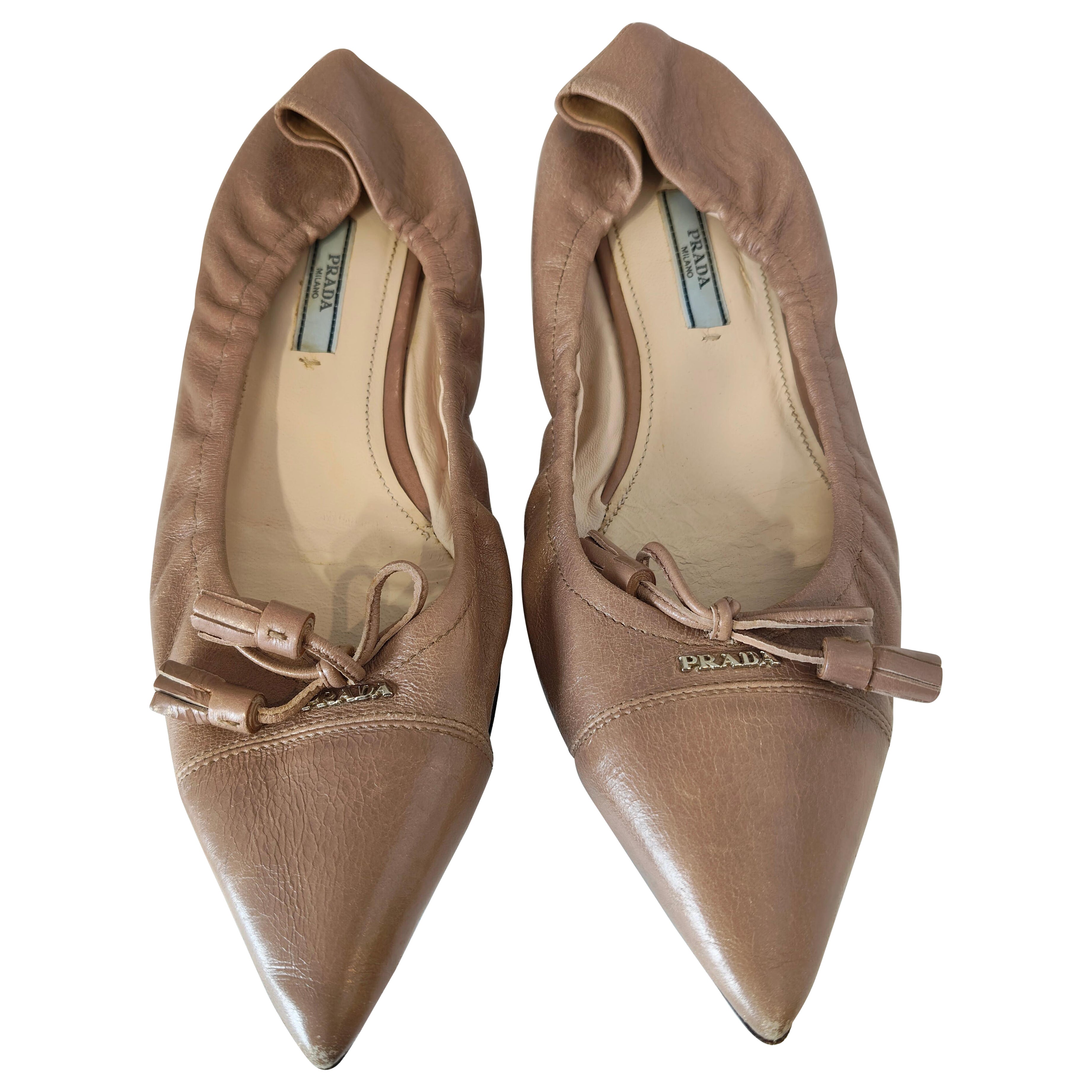 Prada Nude Leder Ballerina Schuhe Größe 40 Unisex Made in Italy