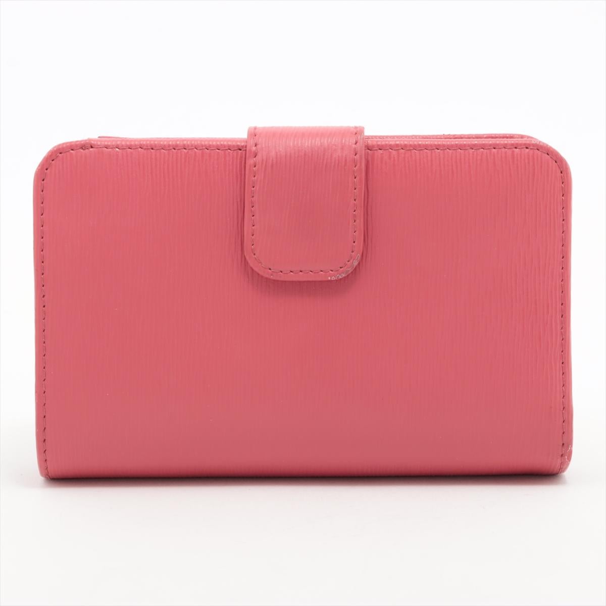 Prada Leather Bi-fold Wallet Pink In Good Condition In Humacao, PR