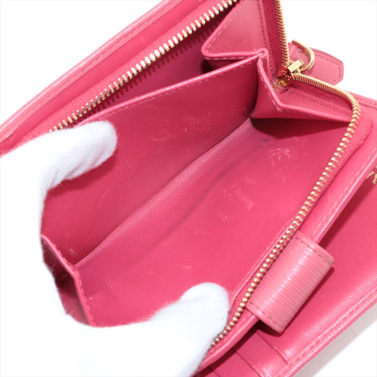 Prada Leather Bi-fold Wallet Pink 3