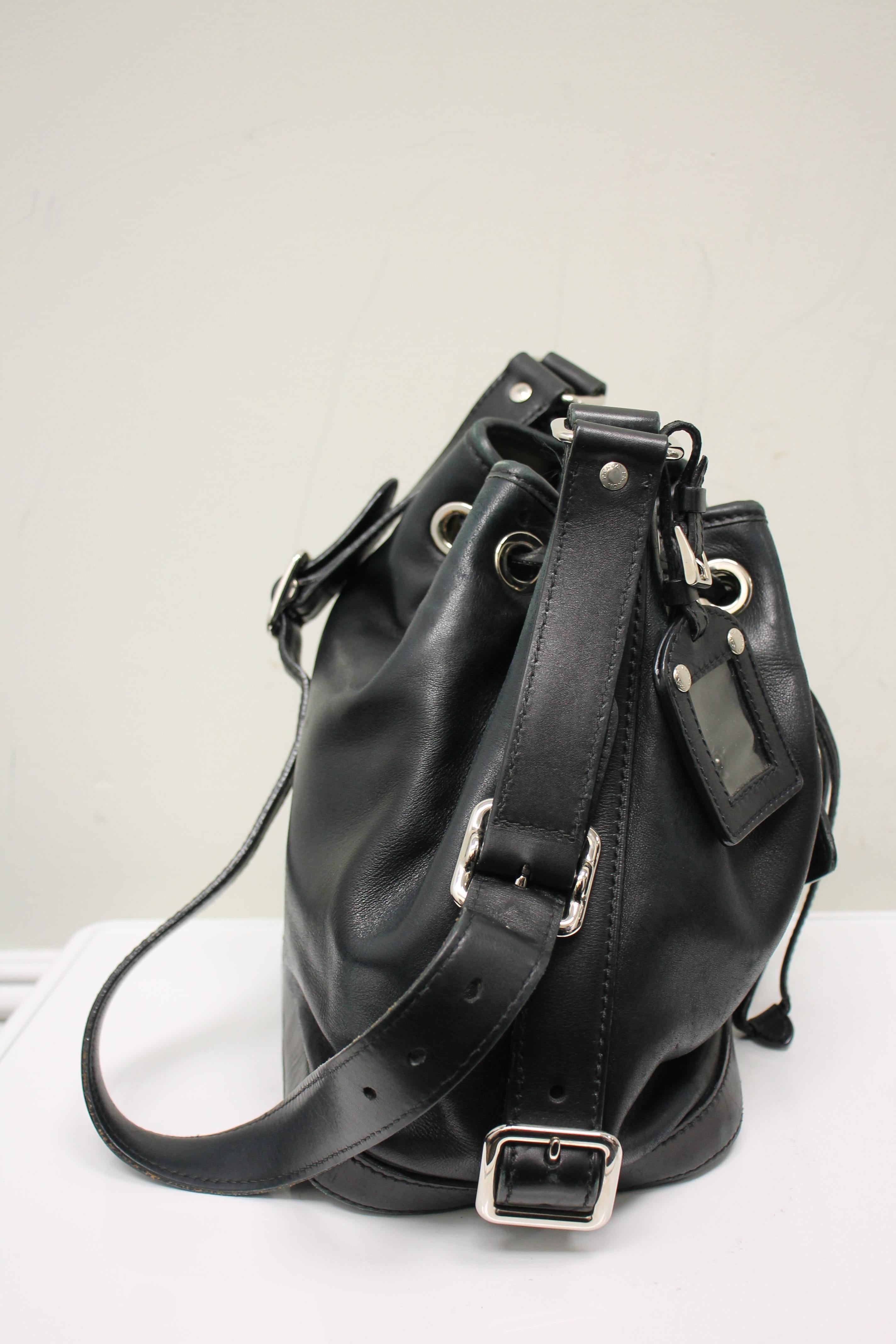 Prada Leather Bucket Bag In Good Condition For Sale In Roslyn, NY