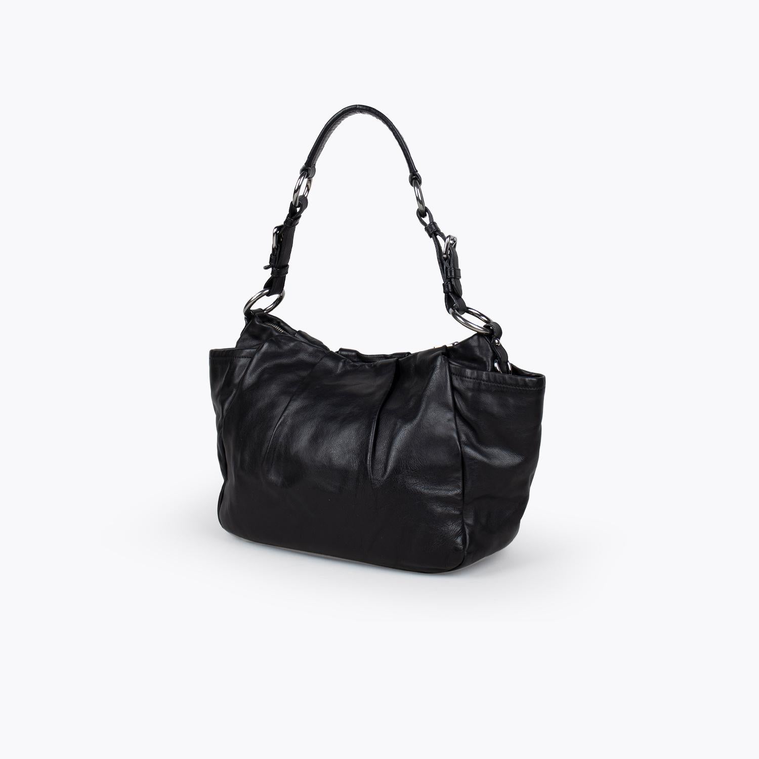 Prada Leather Hobo Bag In Good Condition In Sundbyberg, SE