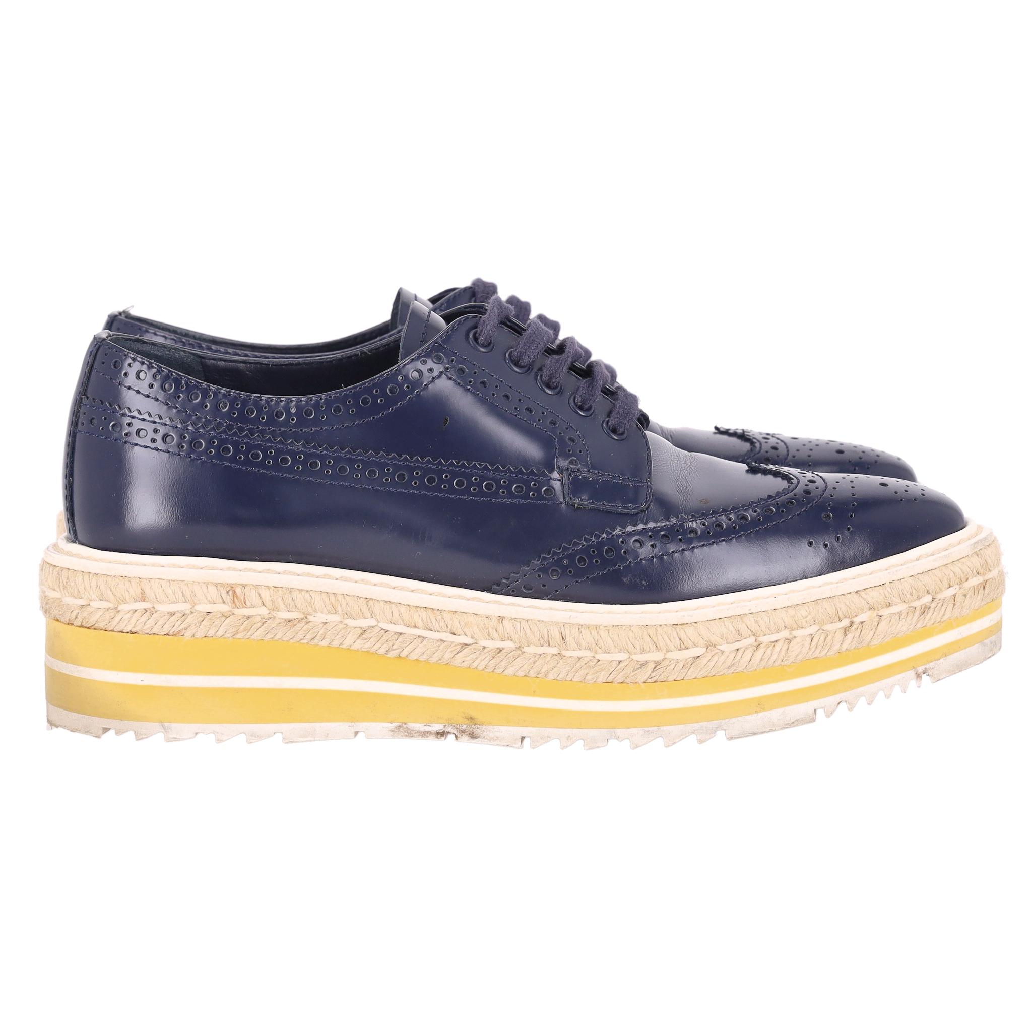 Prada Leder Plateau Brogues im Zustand „Hervorragend“ im Angebot in London, GB