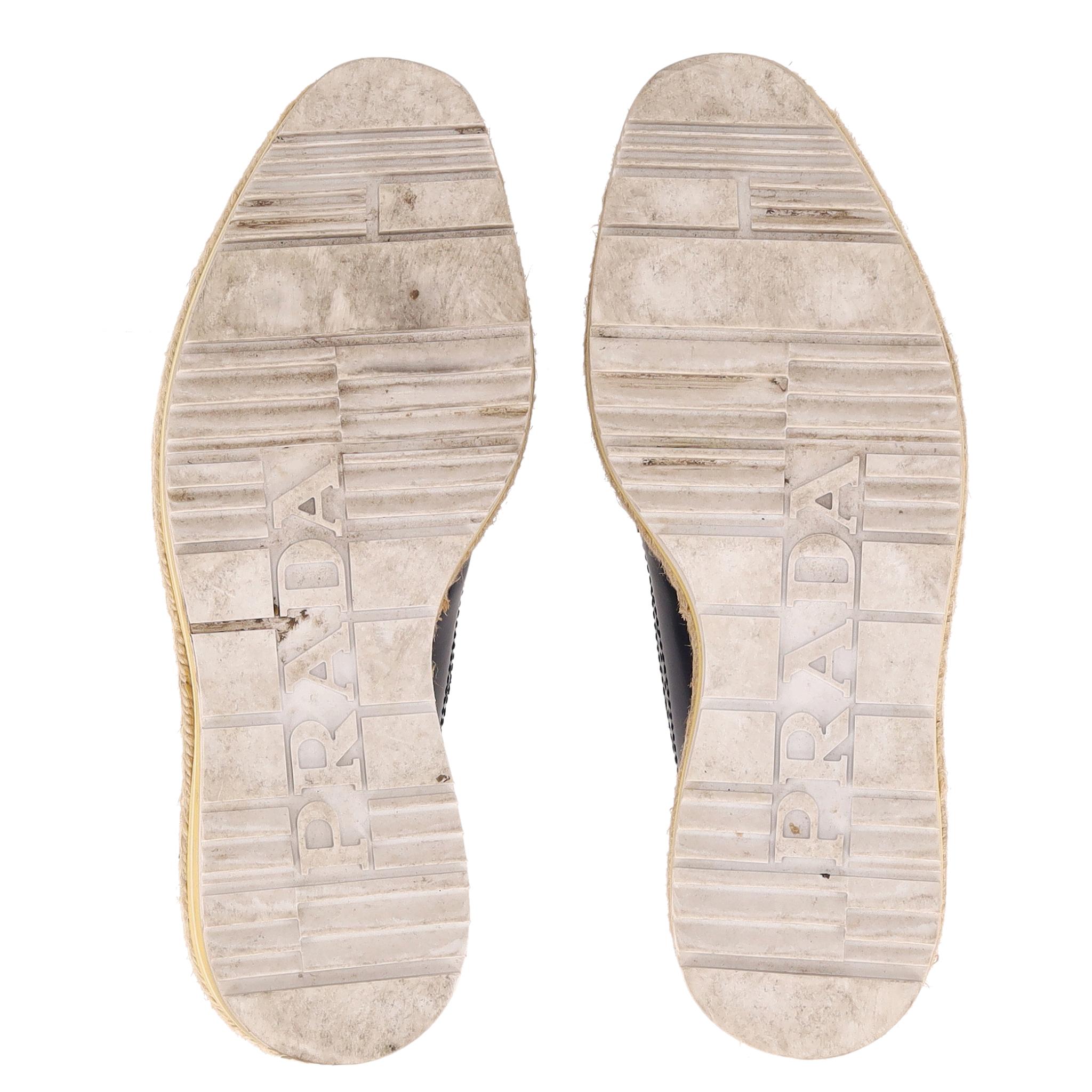 Prada Leder Plateau Brogues im Angebot 1