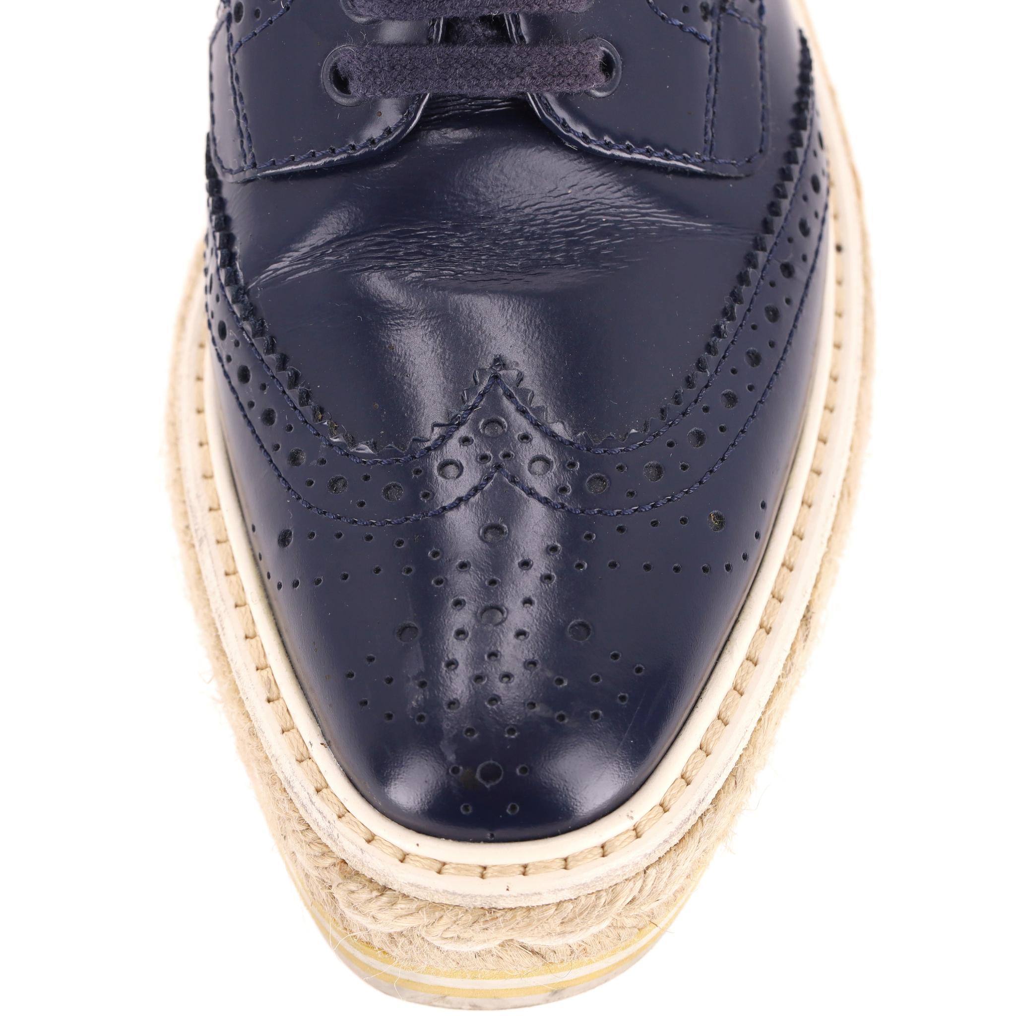 Prada Leder Plateau Brogues im Angebot 2