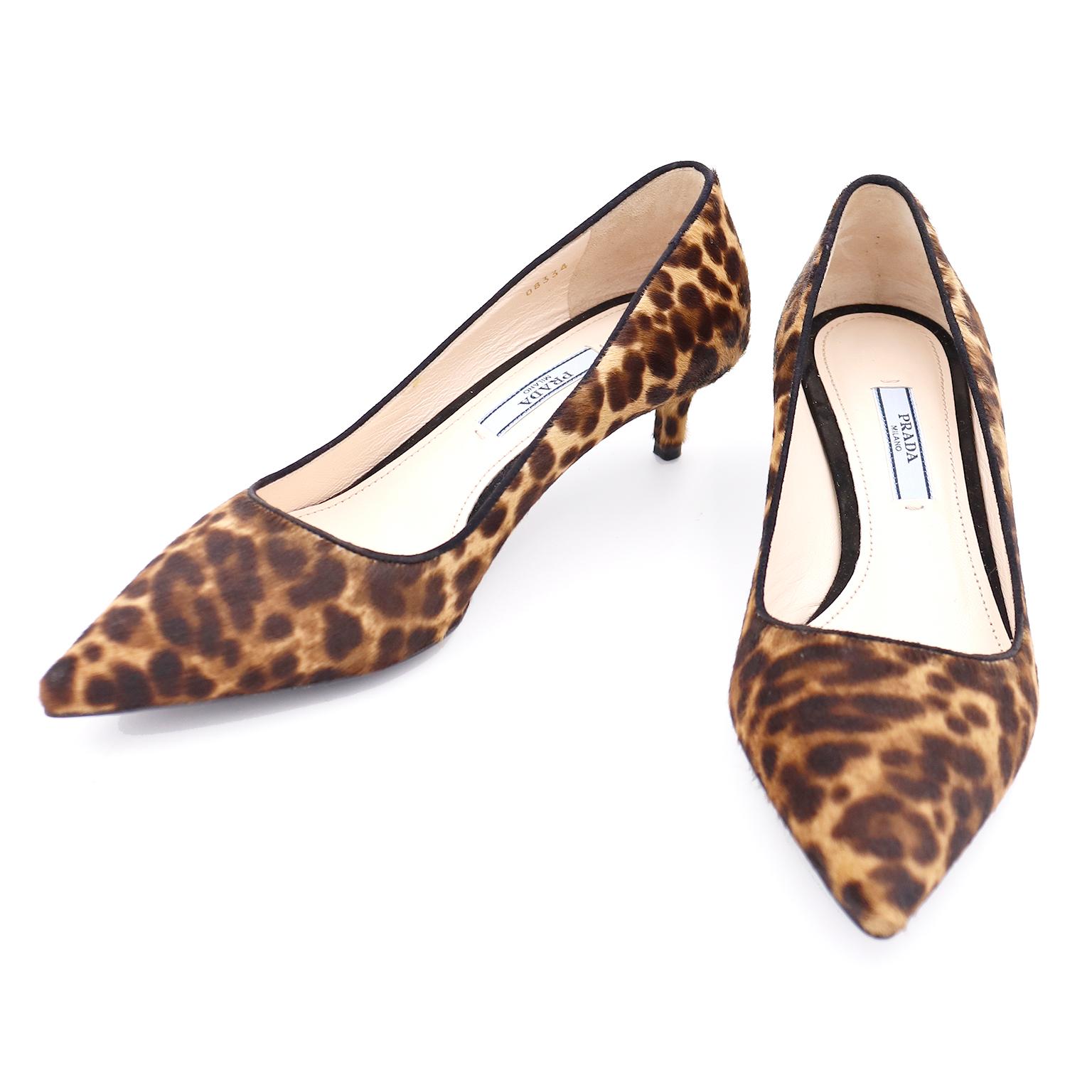  Prada - Chaussures à talons en fourrure de poney imprimé léopard avec boîte et sacs d'origine Pour femmes 