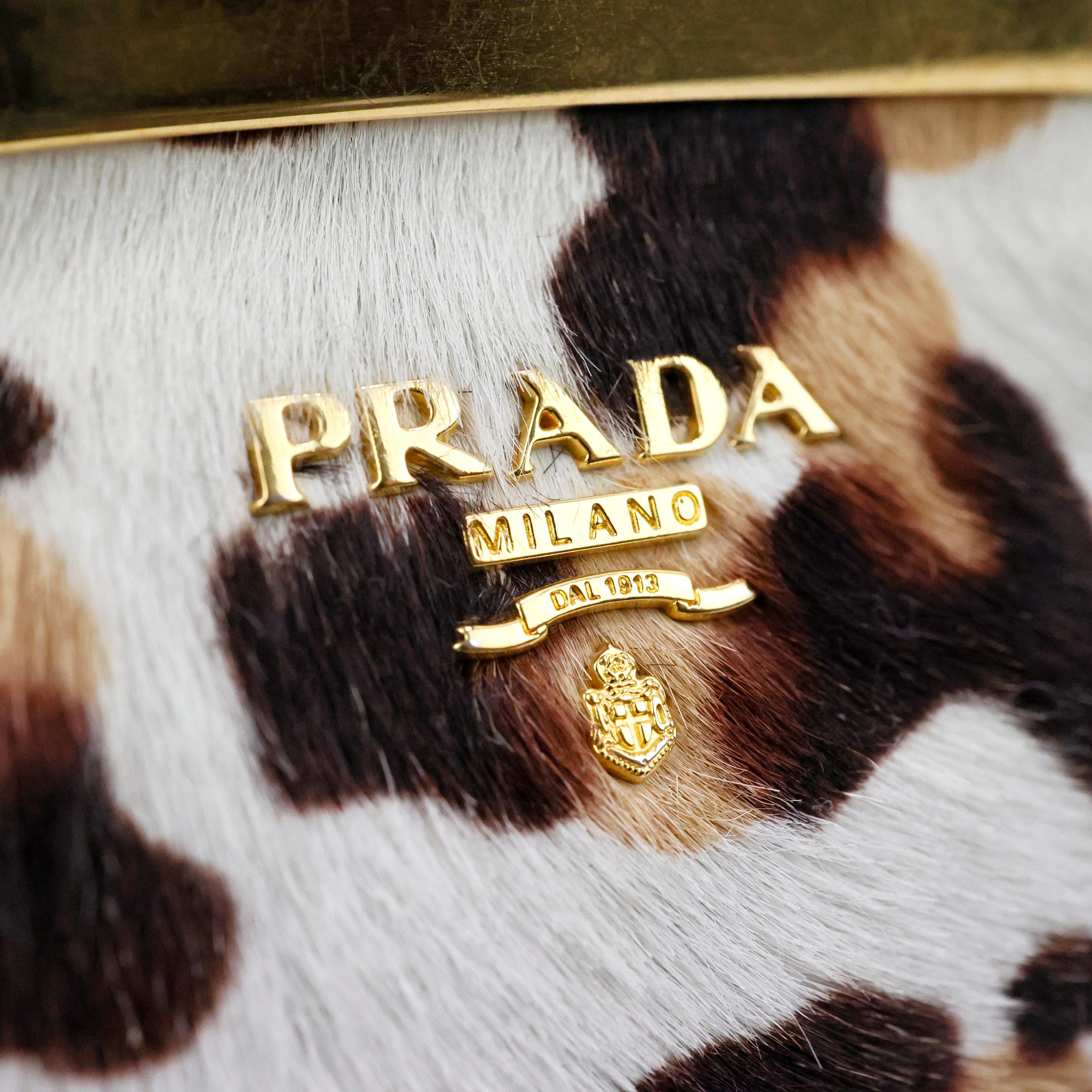 Prada Leopard print Pony Hair Pouch In Excellent Condition For Sale In Bressanone, IT