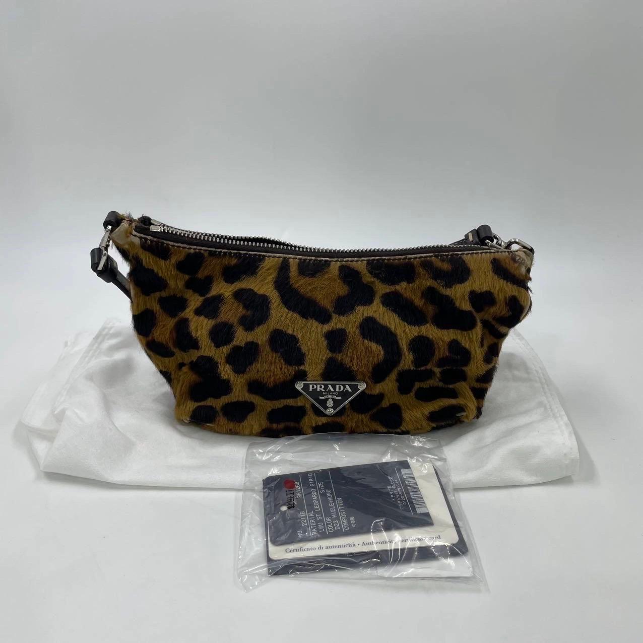 Prada Leopard Print Pony-style Calfskin Mini Clutch in vendita 7
