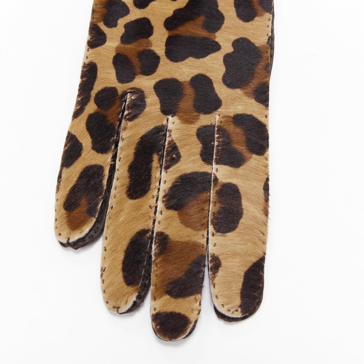 PRADA leopard print ponyhair leather mid length gloves Sz6.5 In Good Condition In Hong Kong, NT