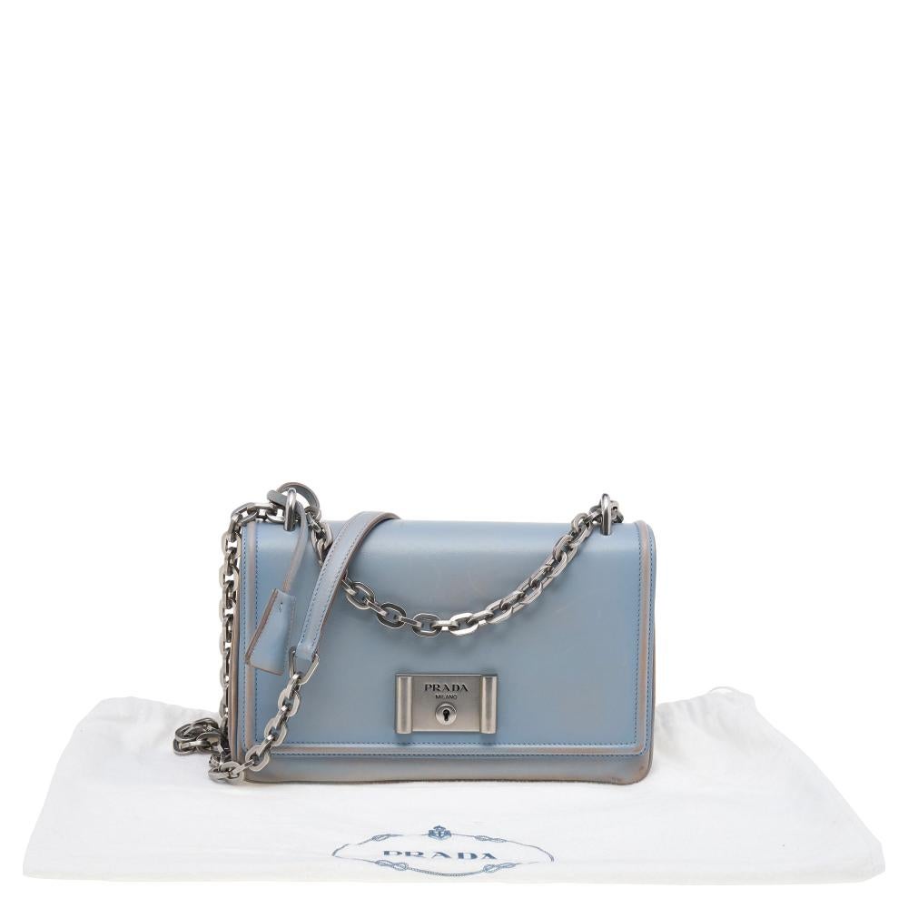 Prada Light Blue Leather Metal Closure Shoulder Bag In Good Condition In Dubai, Al Qouz 2