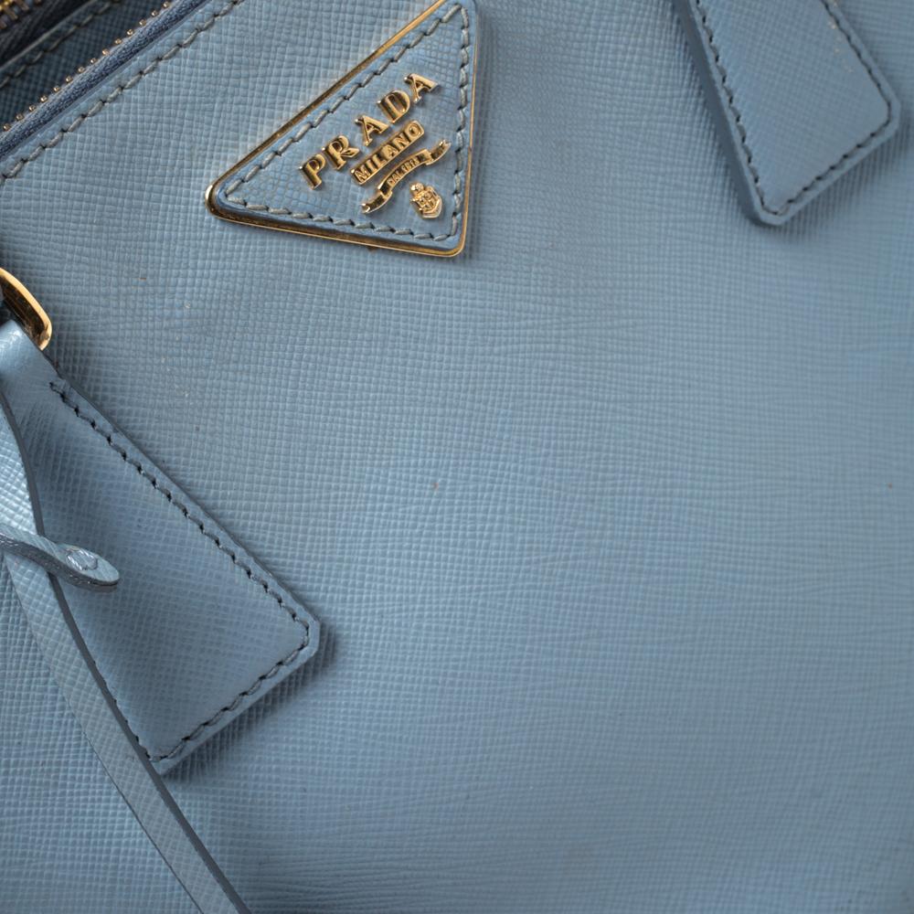 Prada Light Blue Saffiano Lux Leather Double Zip Tote In Good Condition In Dubai, Al Qouz 2
