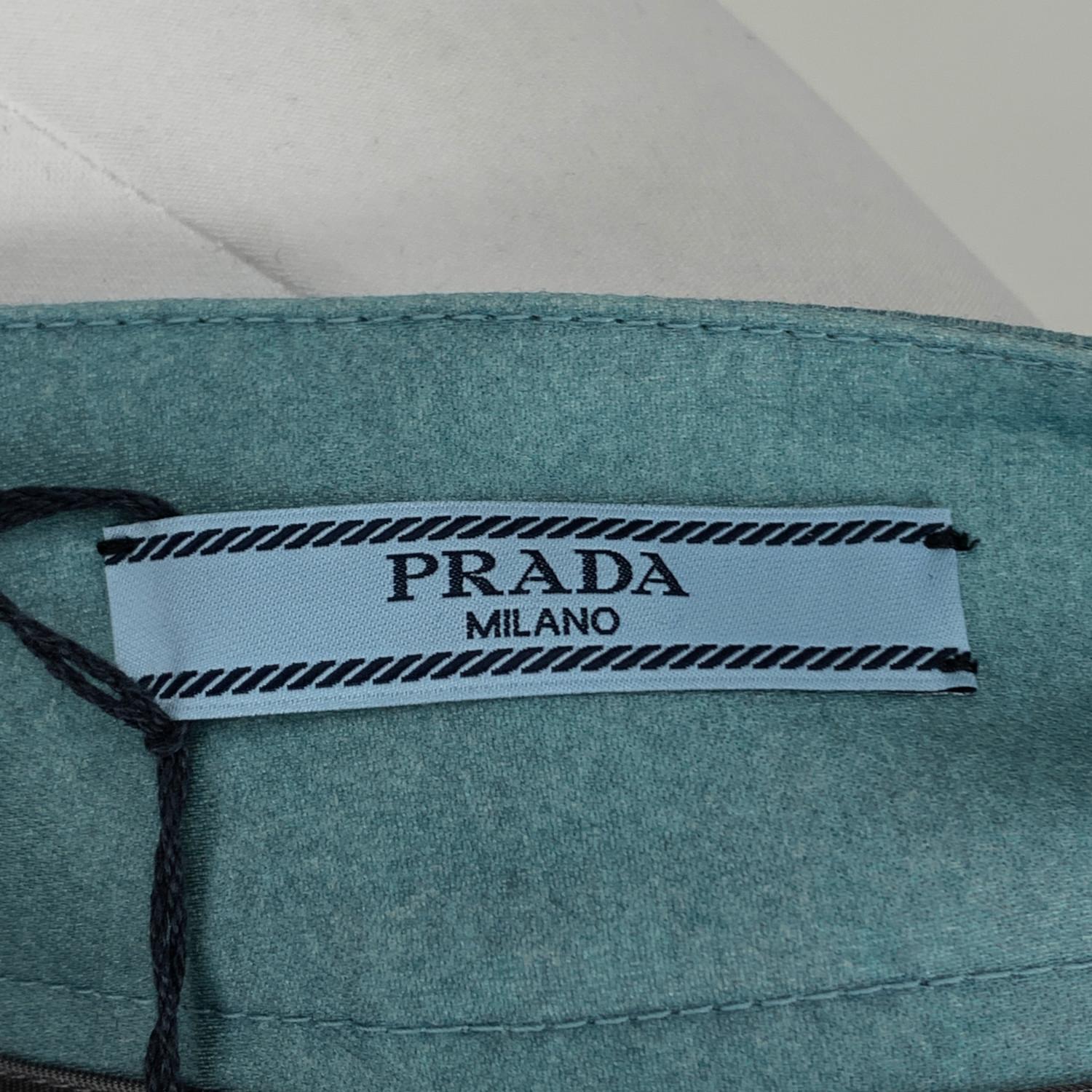 Prada Light Blue Wool Blend Poster Woman Print Midi Skirt Size 38 IT In Excellent Condition In Rome, Rome