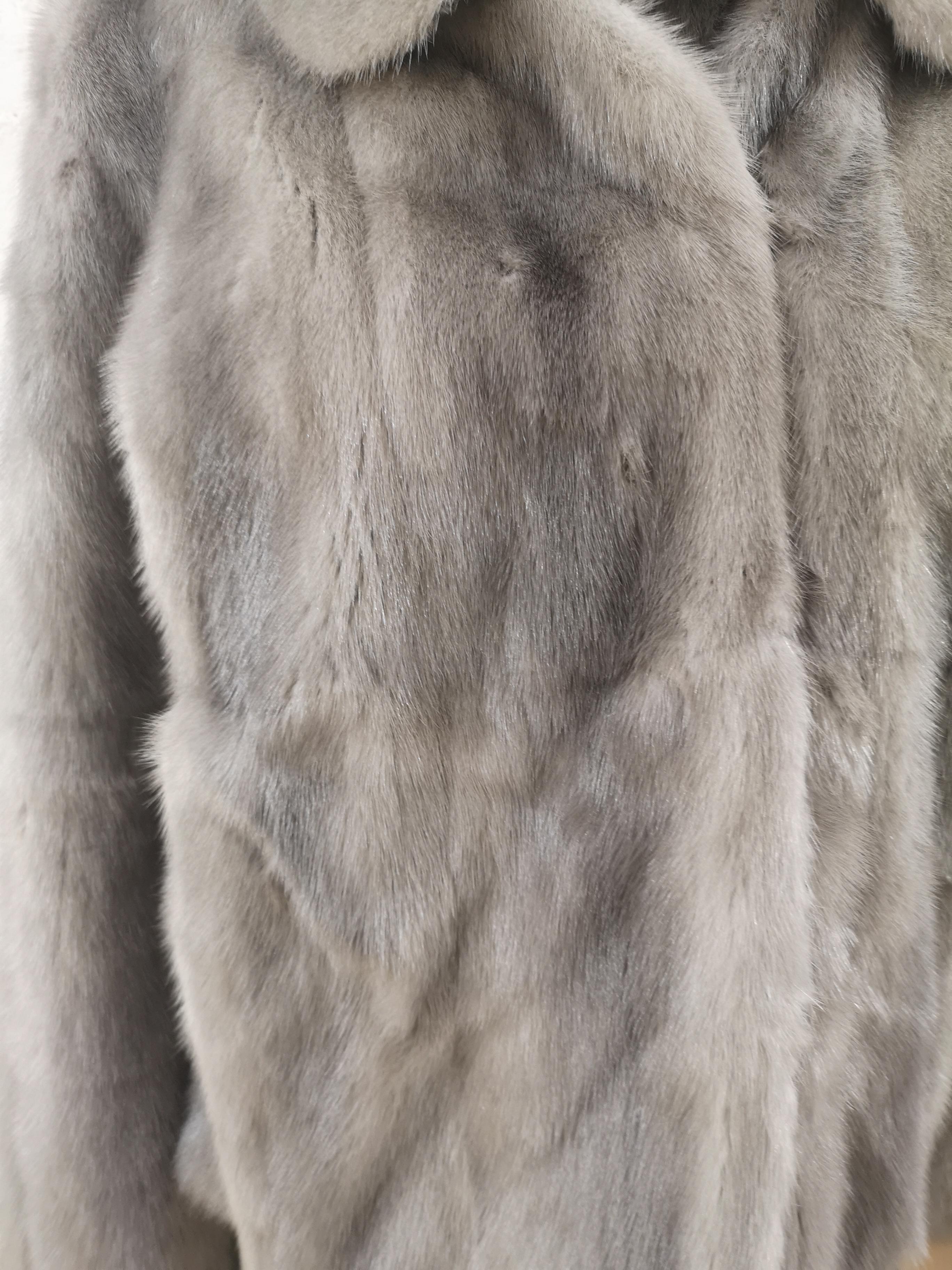 Prada pelliccia di visone grigio chiaro 5
