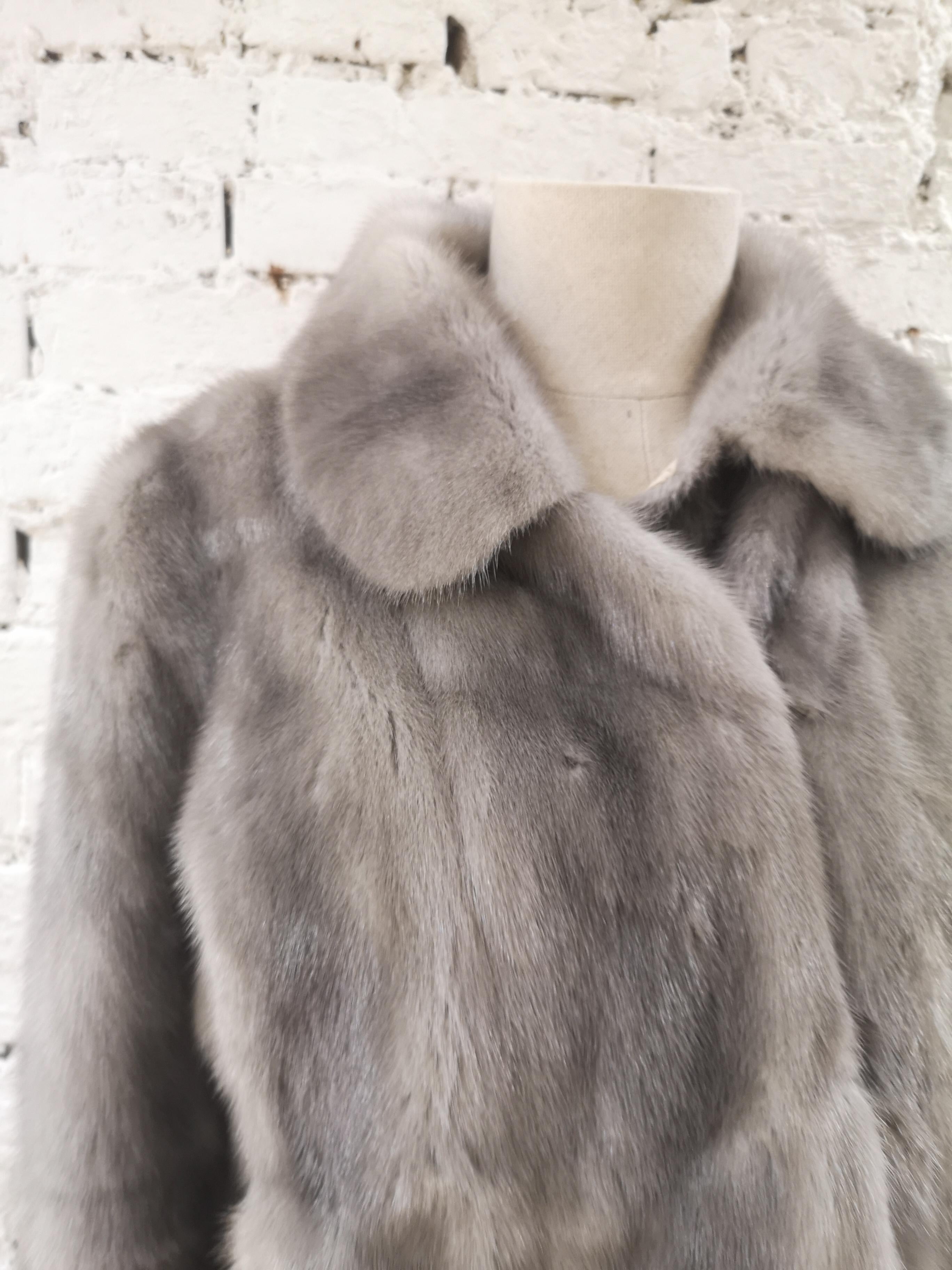 Prada pelliccia di visone grigio chiaro 7