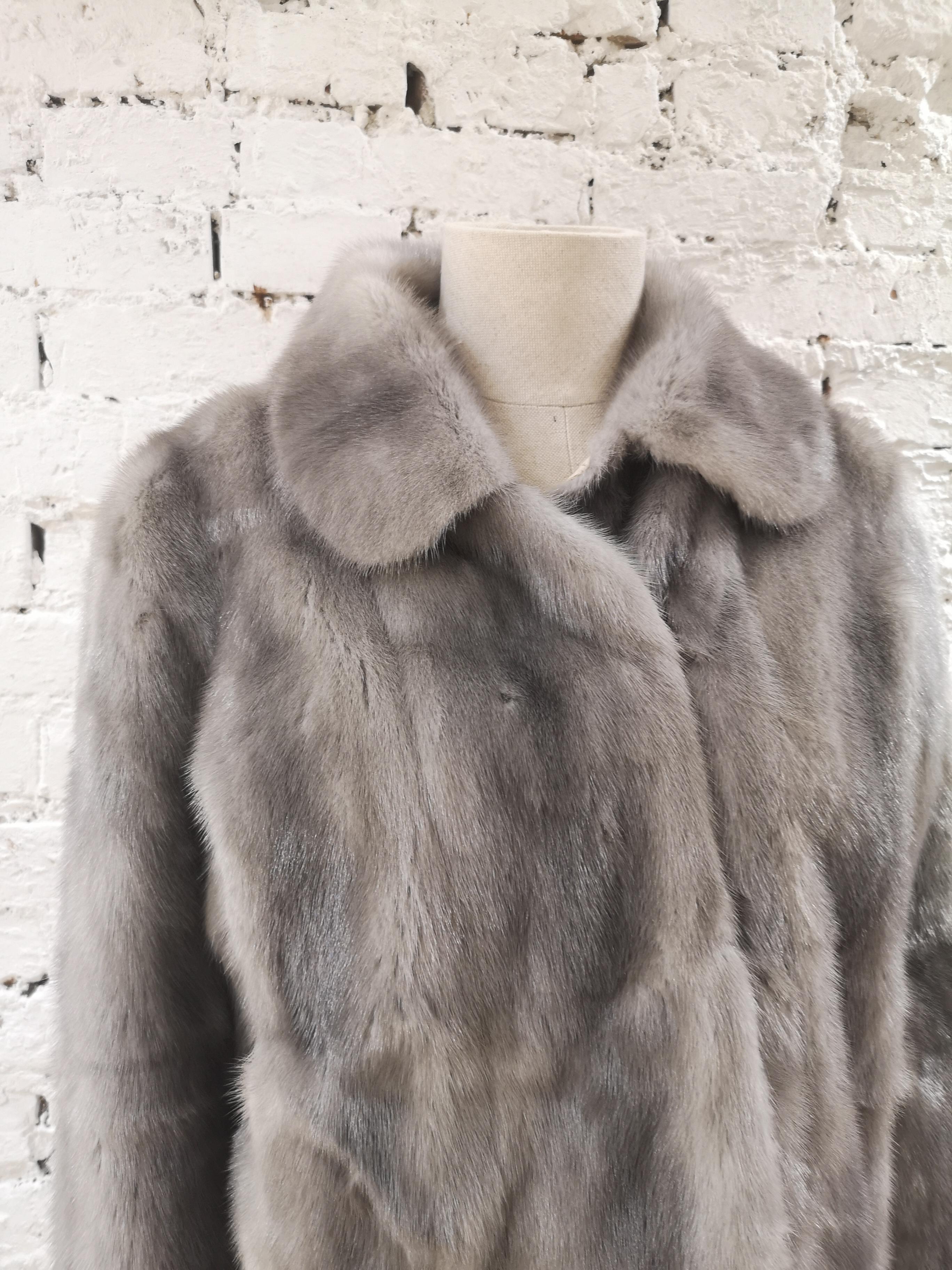 Prada pelliccia di visone grigio chiaro 8