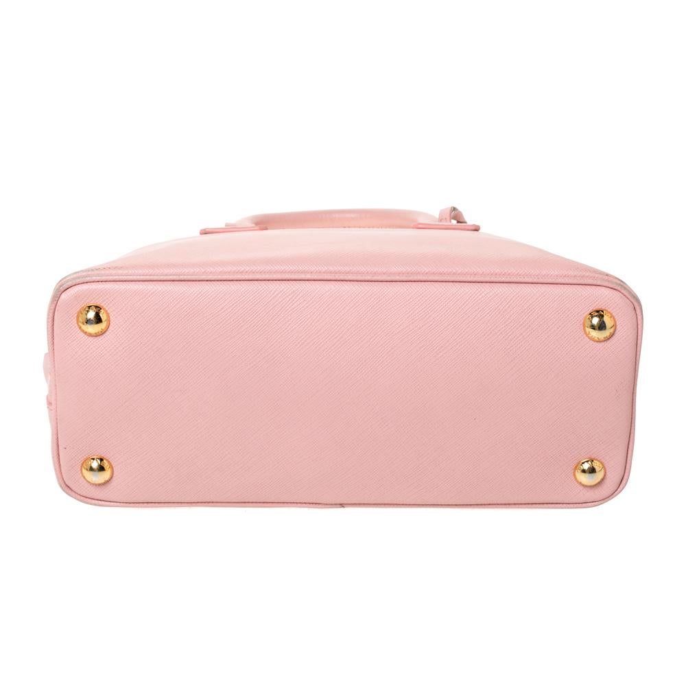 Prada Hellrosa Saffiano Leder Kleine Promenade Schultertasche Damen