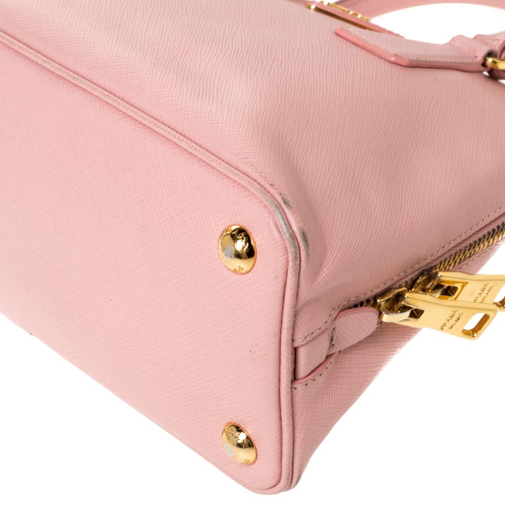 Prada Light Pink Saffiano Leather Small Promenade Satchel In Good Condition In Dubai, Al Qouz 2