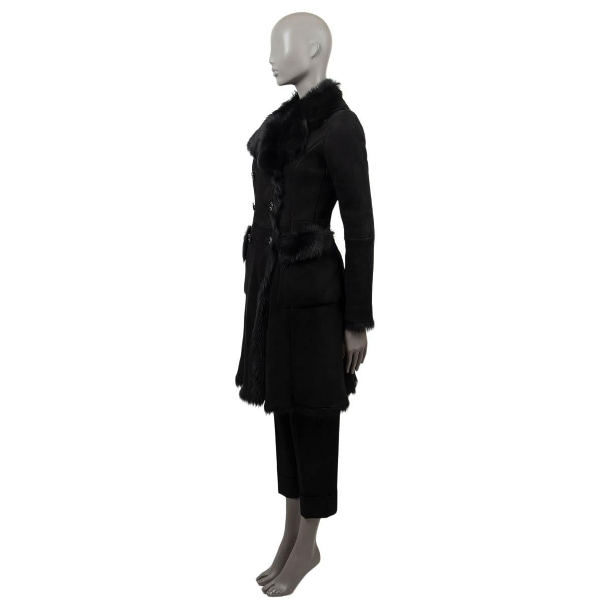 PRADA LINEA ROSSA black suede DOUBLE BREASTED SHEARLING Coat Jacket 42 S In Excellent Condition In Zürich, CH