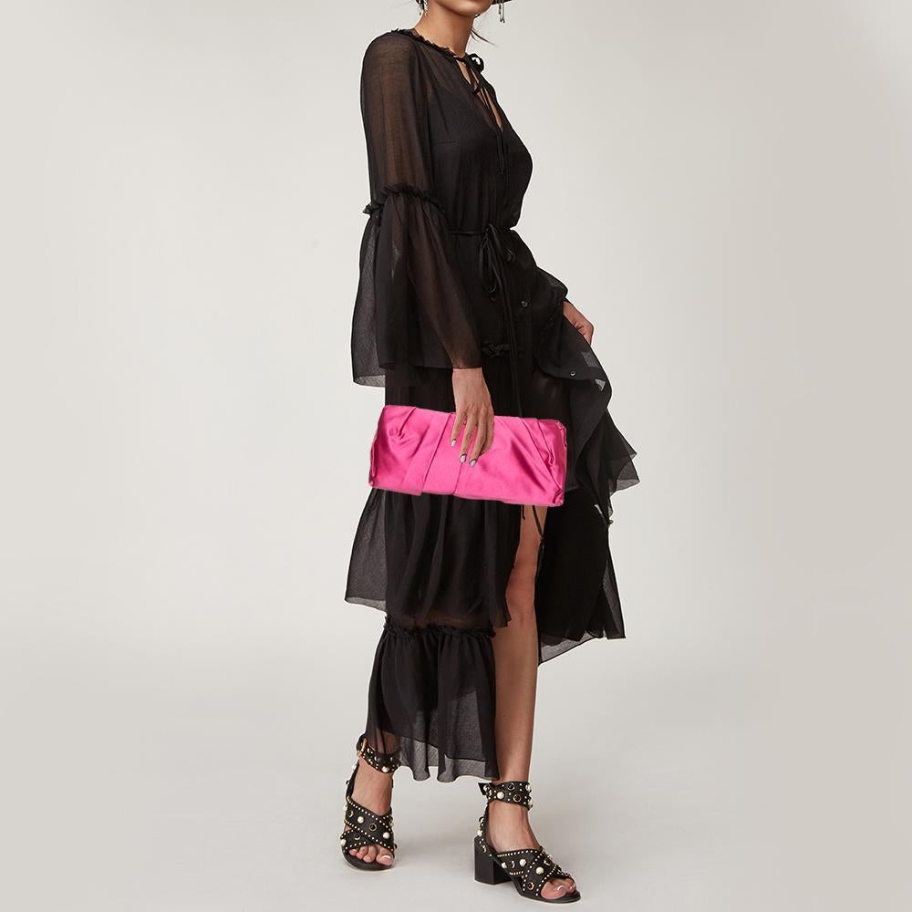 Prada Magenta Satin plissierte Raso Clutch (Pink)