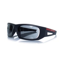 Prada, lunettes de soleil noir mat avec logo rouge