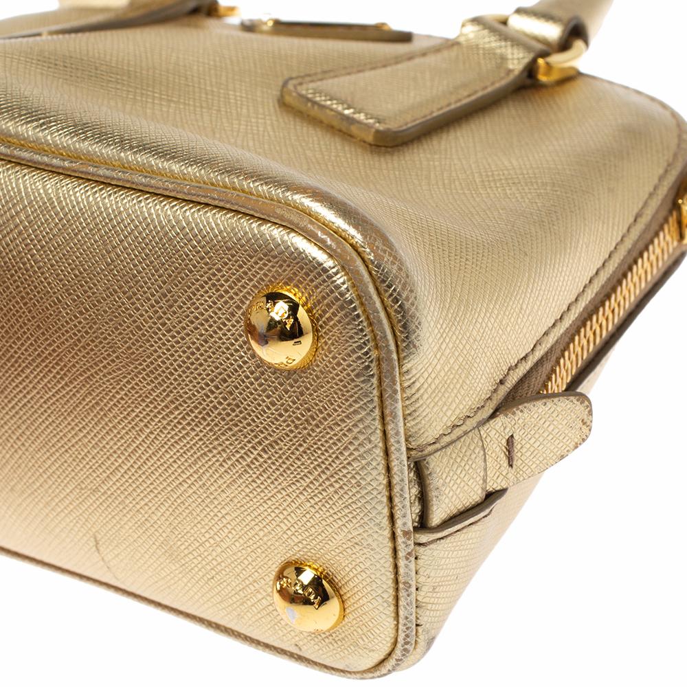 Prada Meatllic Gold Saffiano Lux Leather Mini Promenade Crossbody Bag In Fair Condition In Dubai, Al Qouz 2